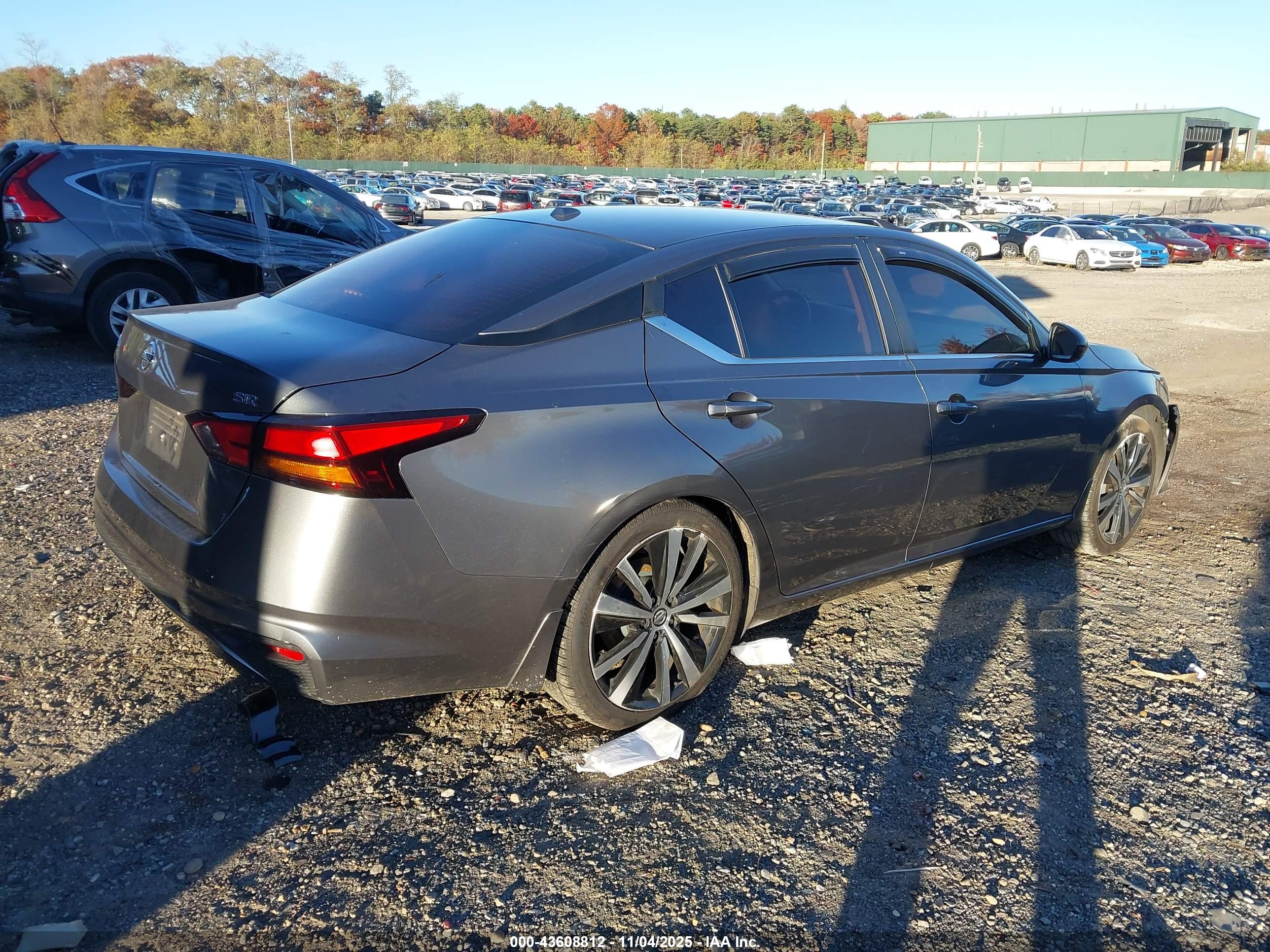 NISSAN ALTIMA image 4