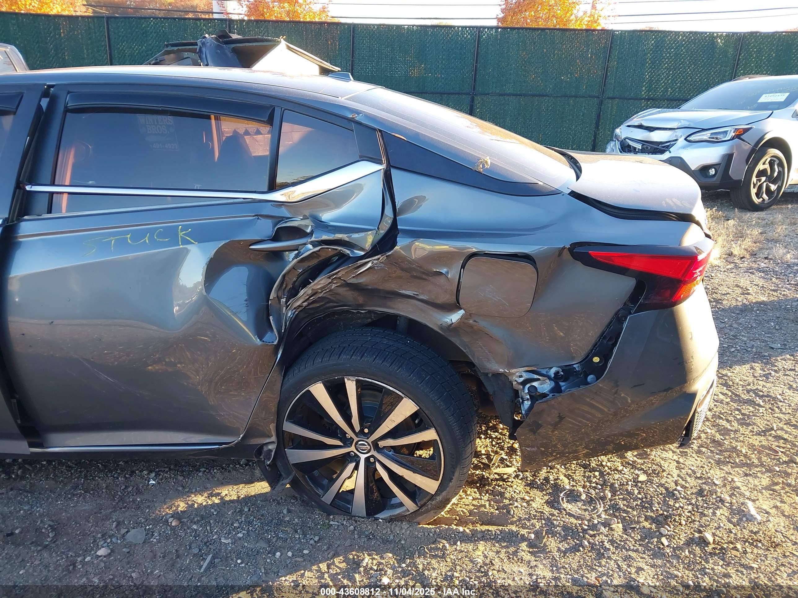 NISSAN ALTIMA image 6