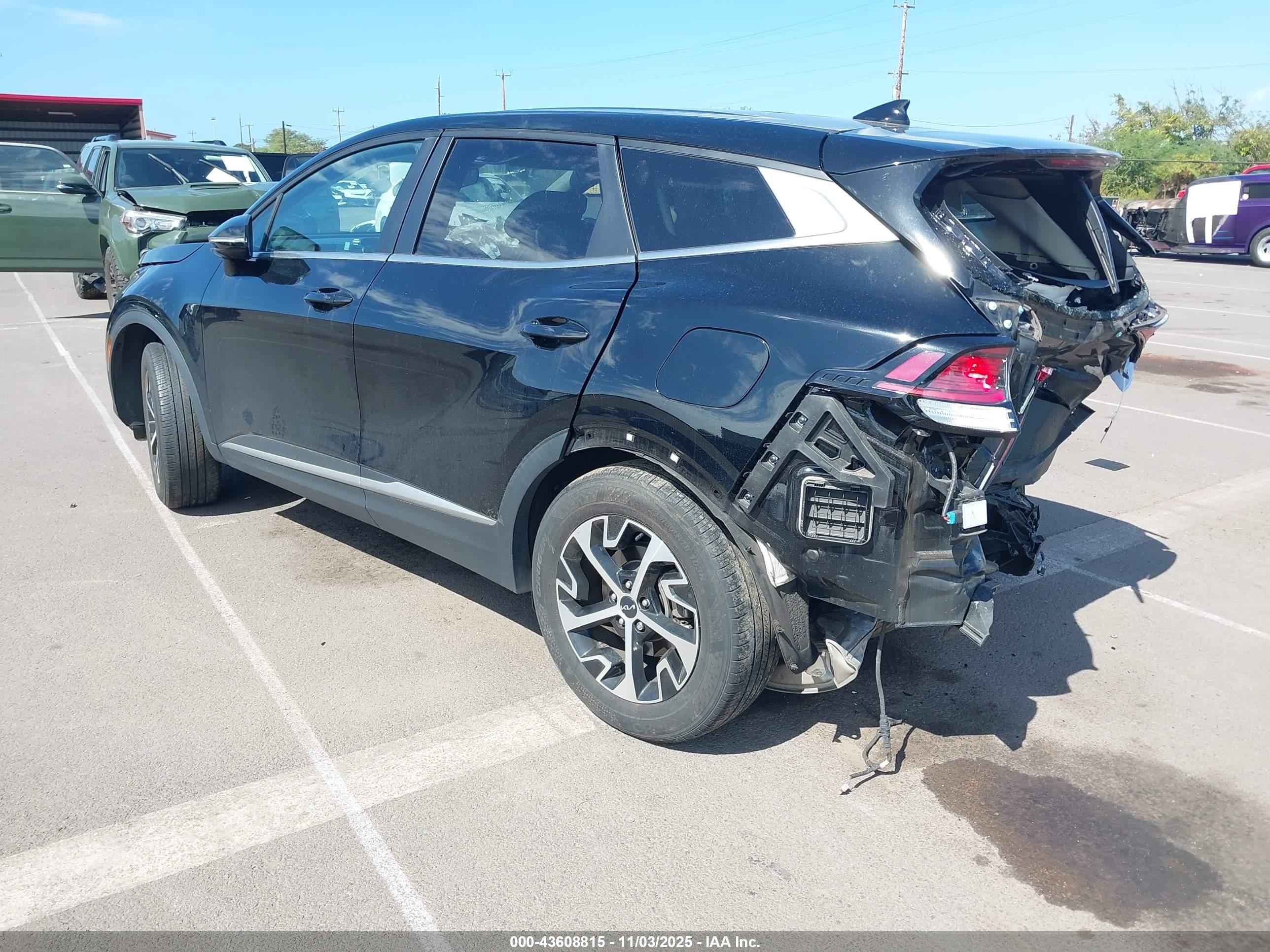 KIA SPORTAGE image 3