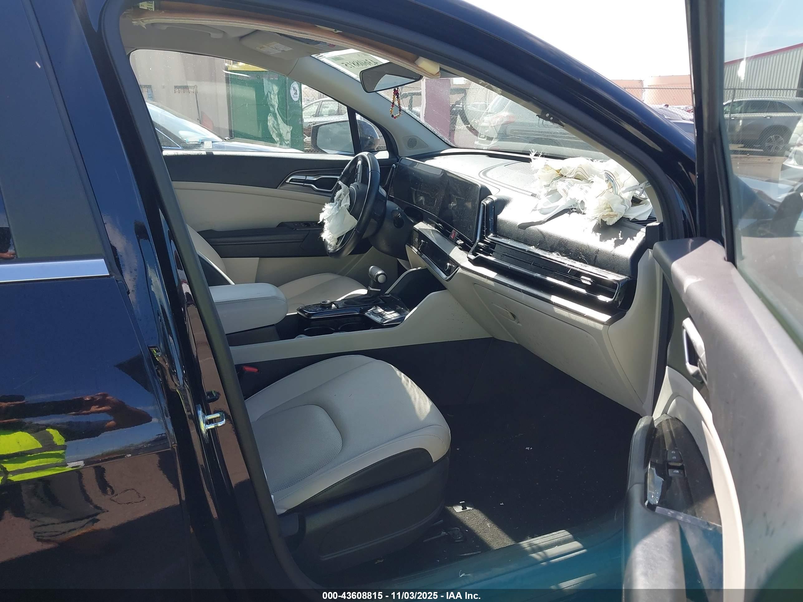 KIA SPORTAGE image 5