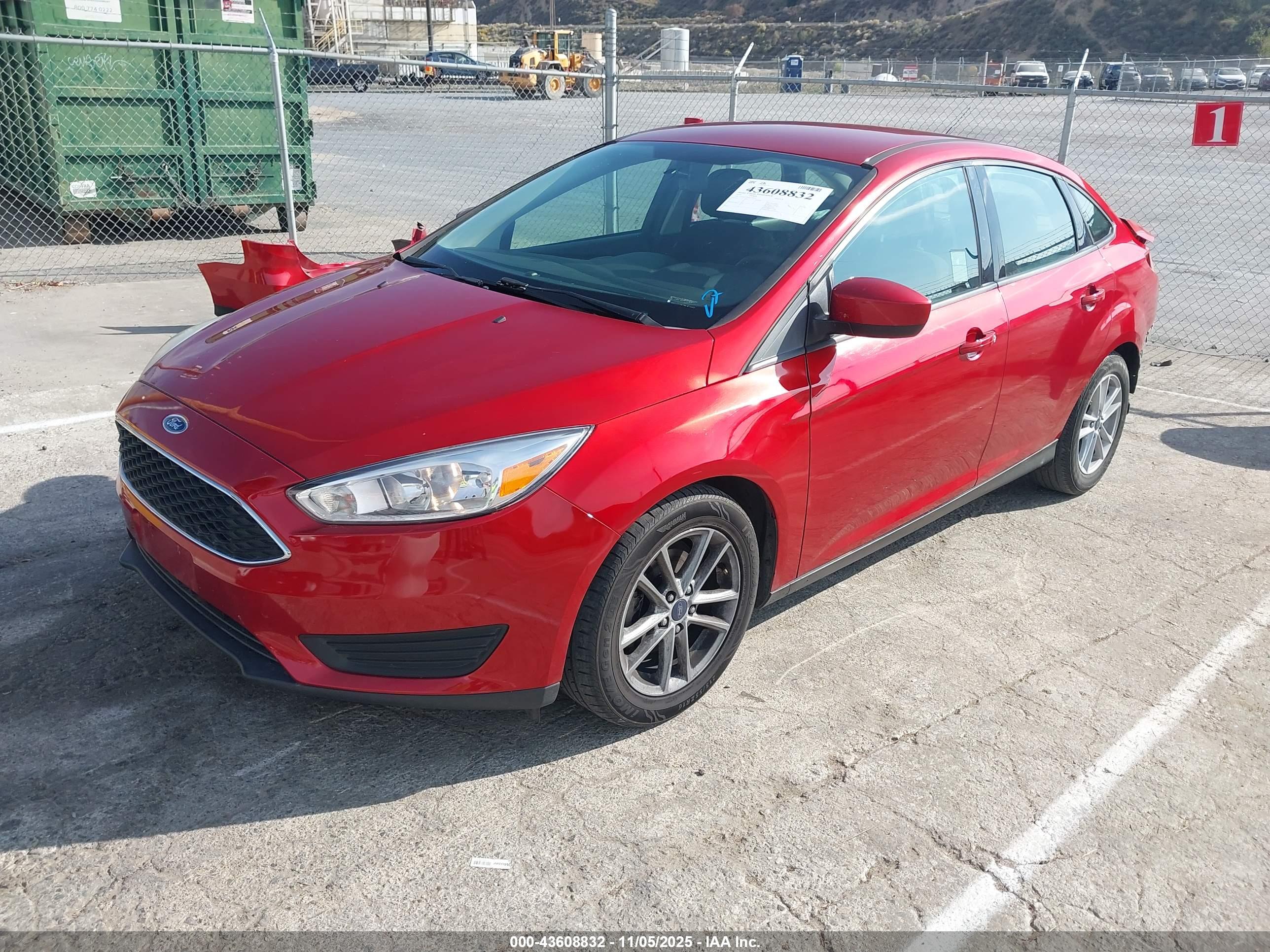 FORD FOCUS image 2
