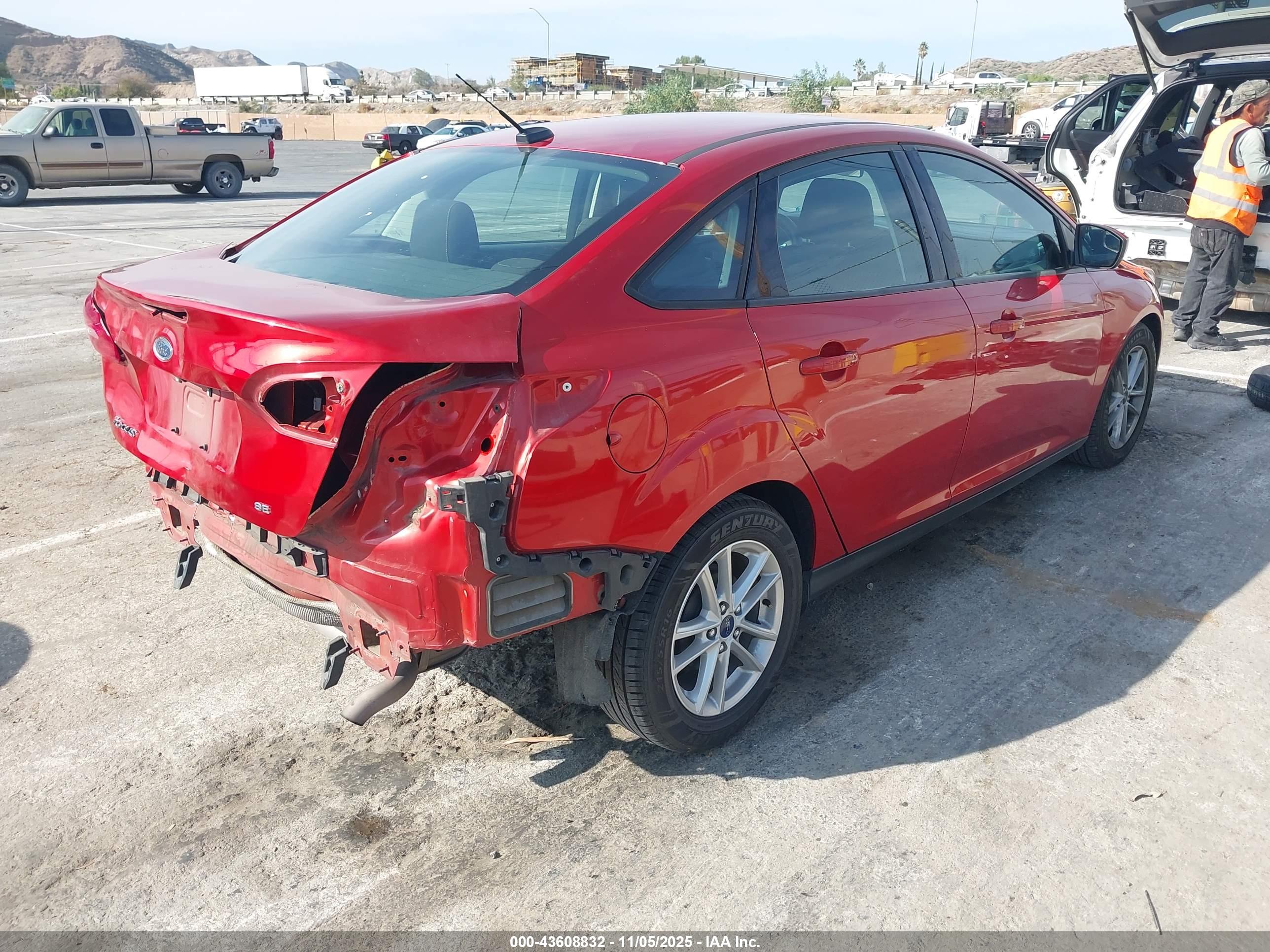 FORD FOCUS image 4
