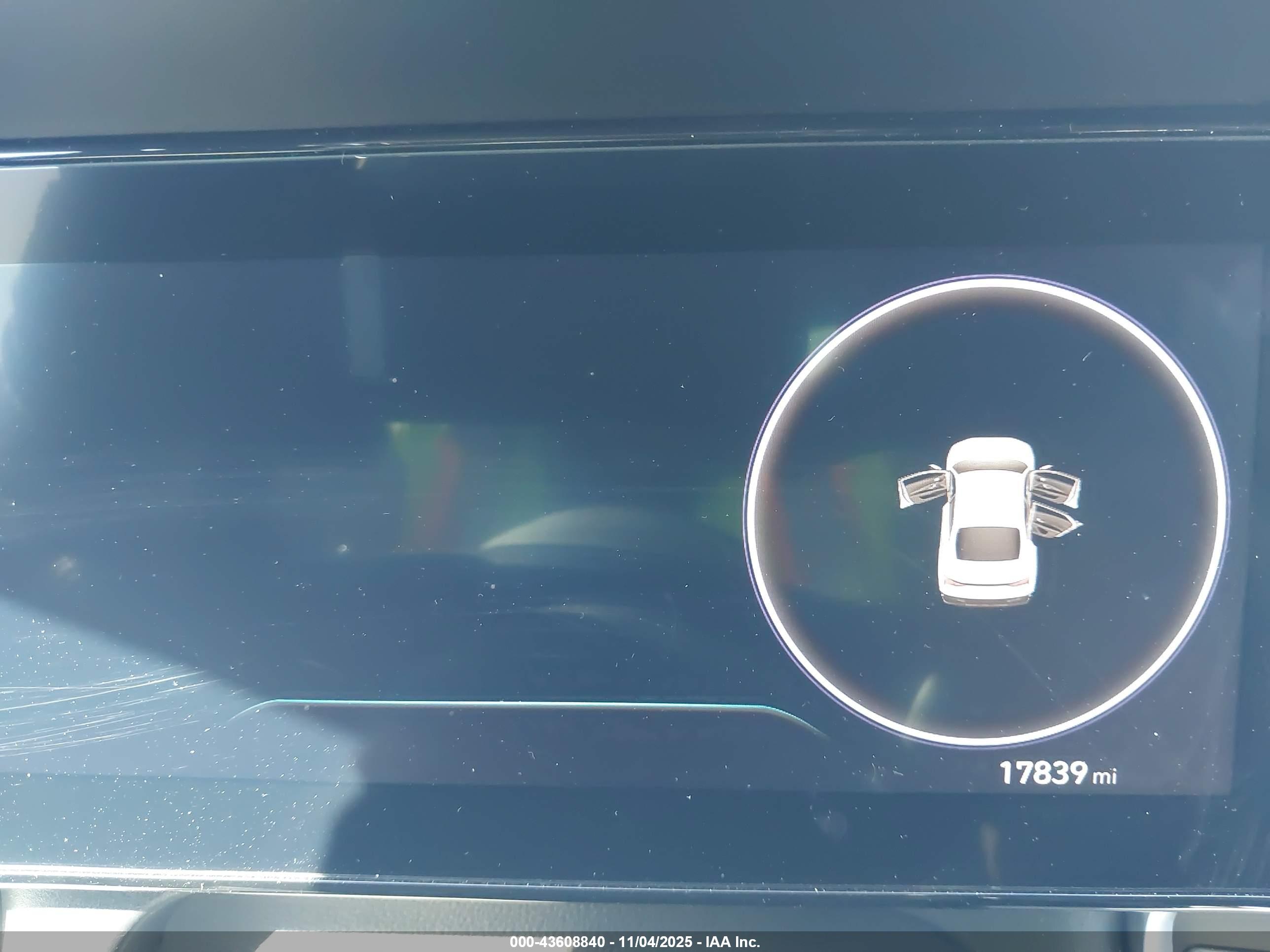 HYUNDAI ELANTRA image 7