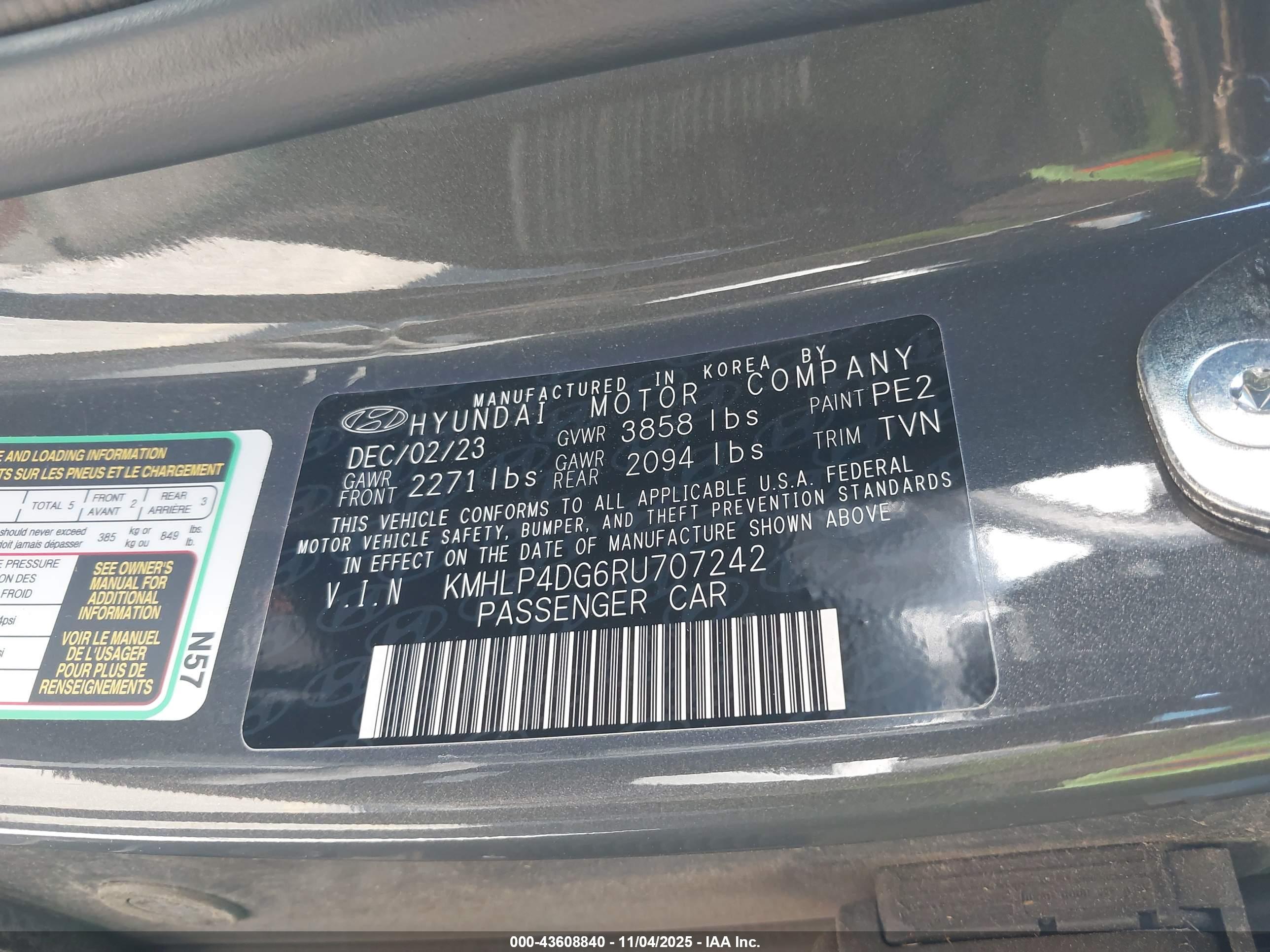HYUNDAI ELANTRA image 9