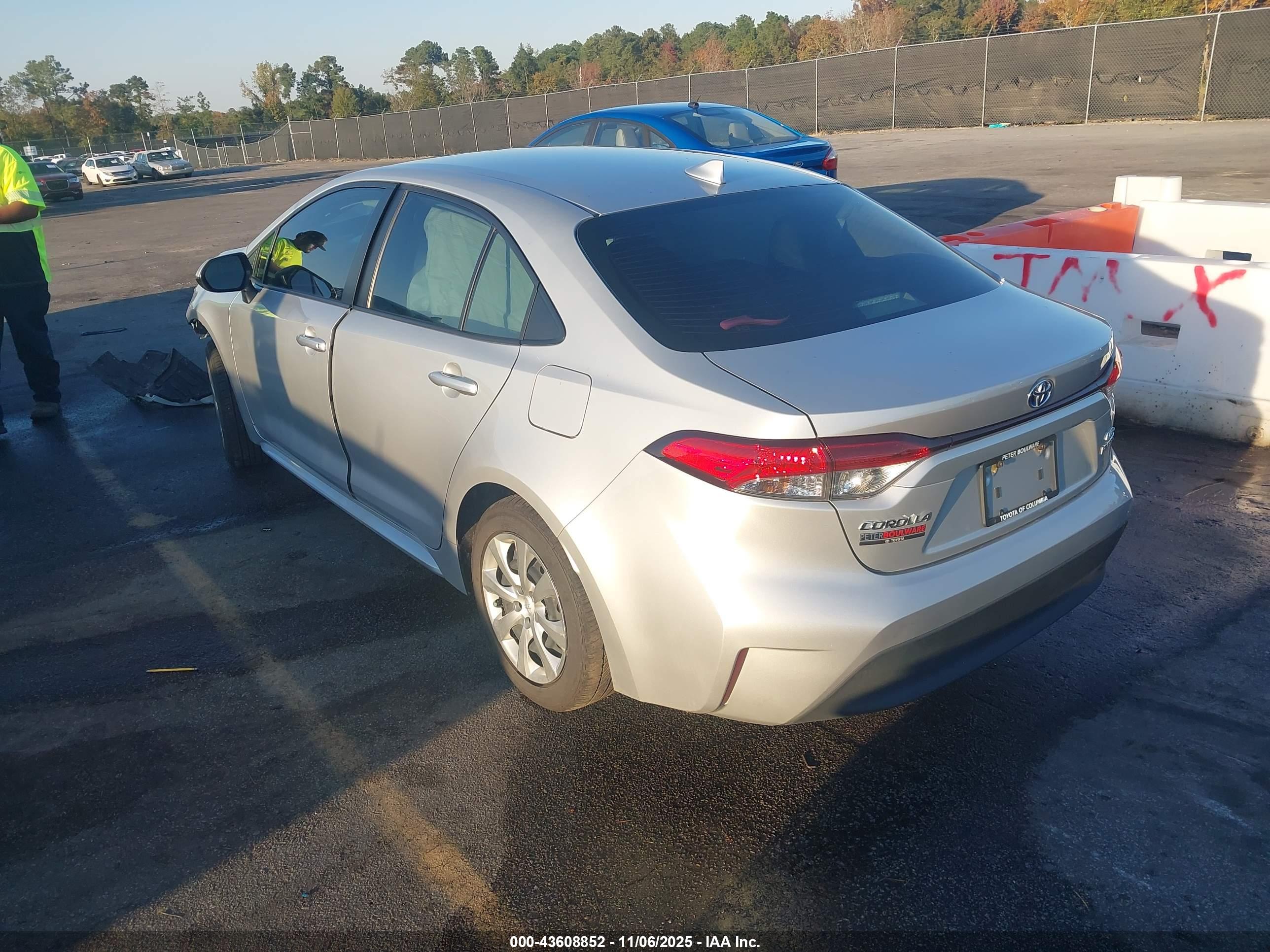 TOYOTA COROLLA image 3