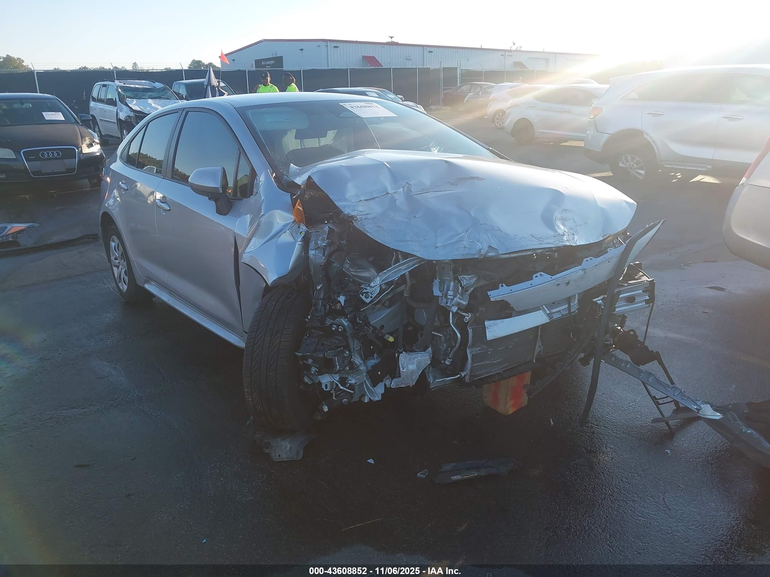 TOYOTA COROLLA image 6