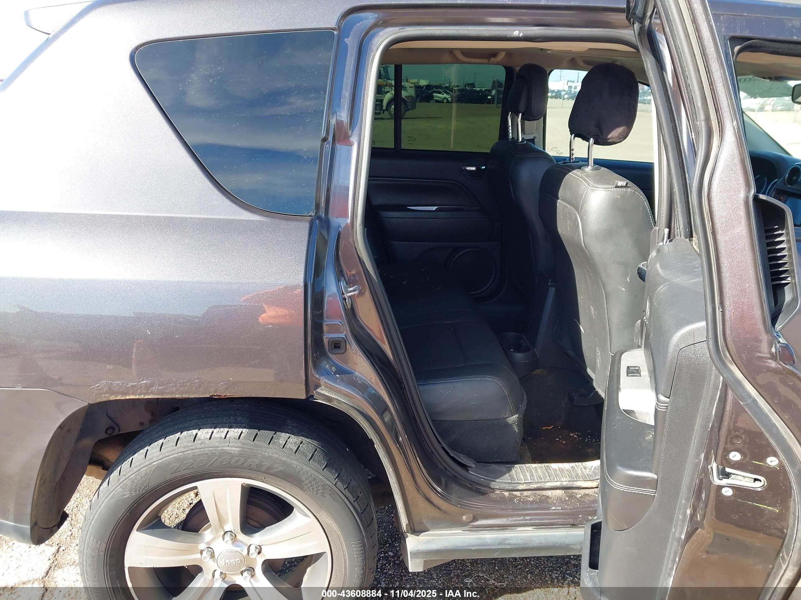 JEEP COMPASS image 8