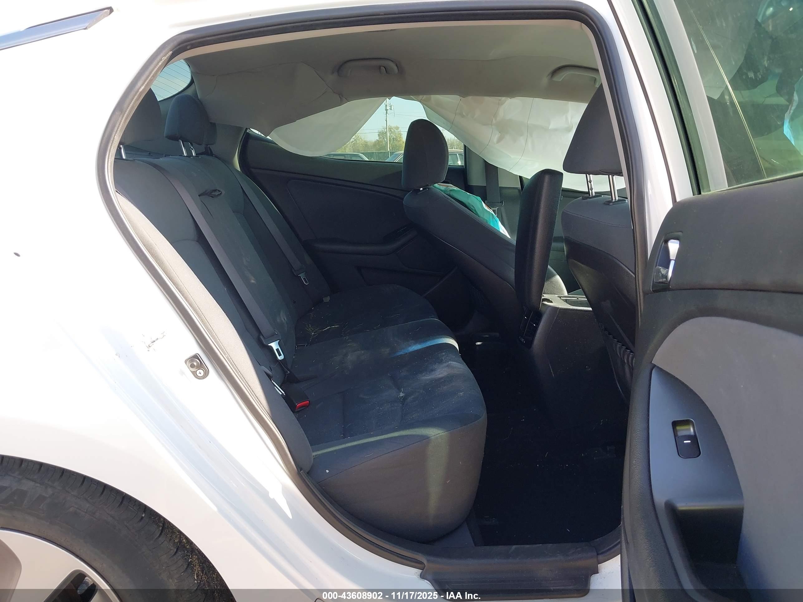 KIA OPTIMA image 8