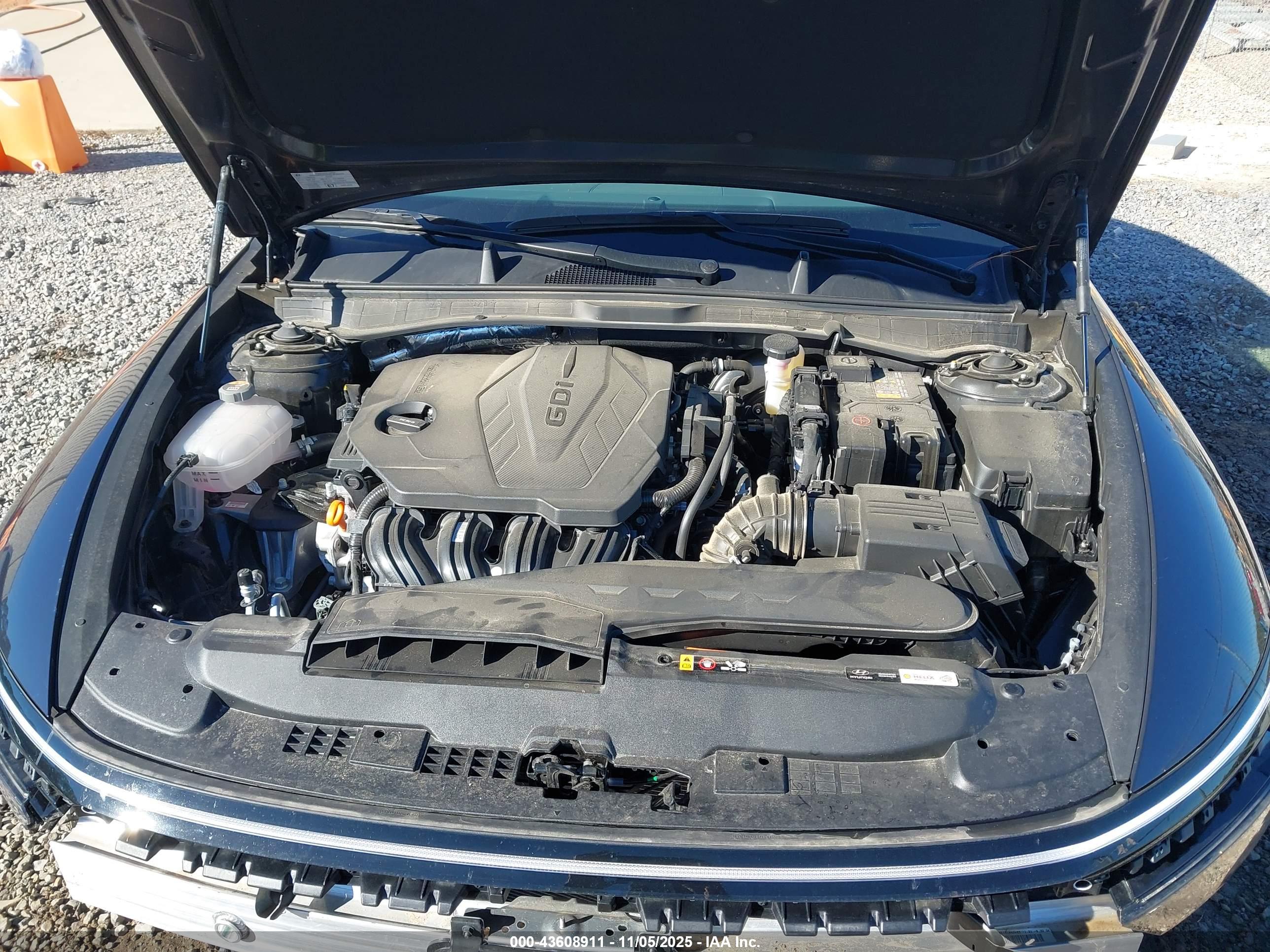 HYUNDAI SONATA image 10