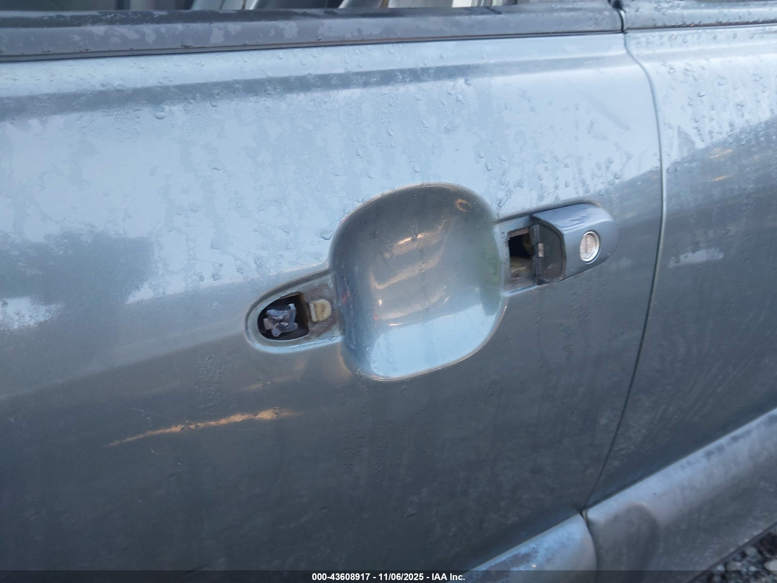 KIA SPORTAGE image 6