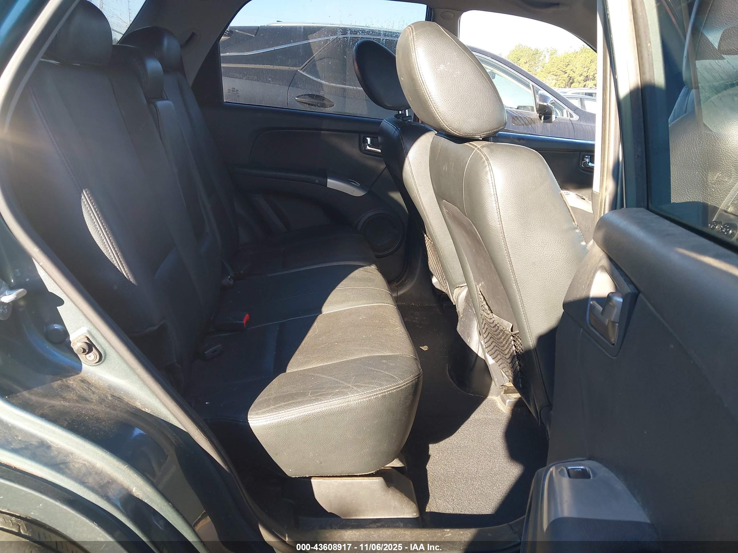 KIA SPORTAGE image 8