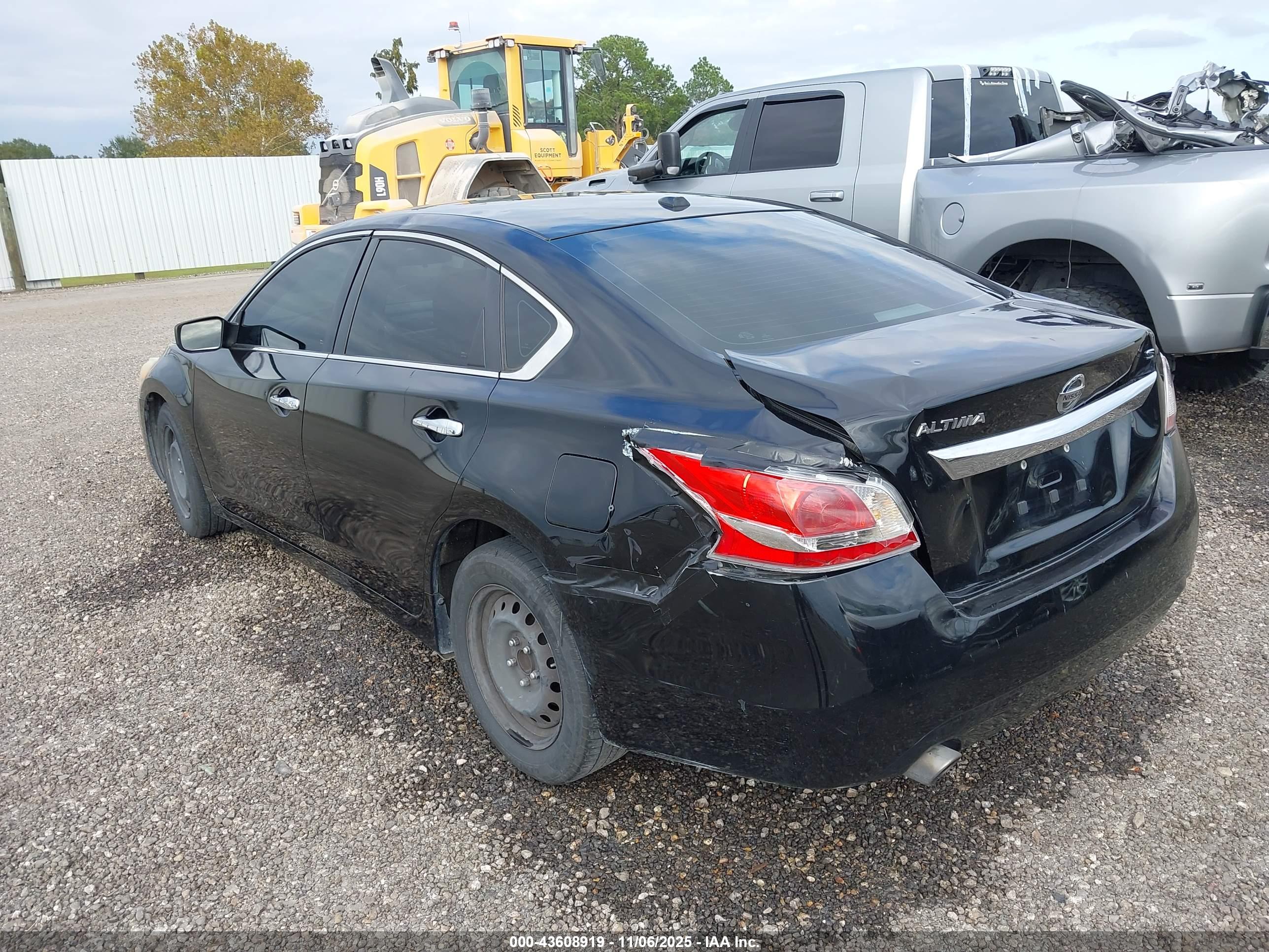 NISSAN ALTIMA image 3