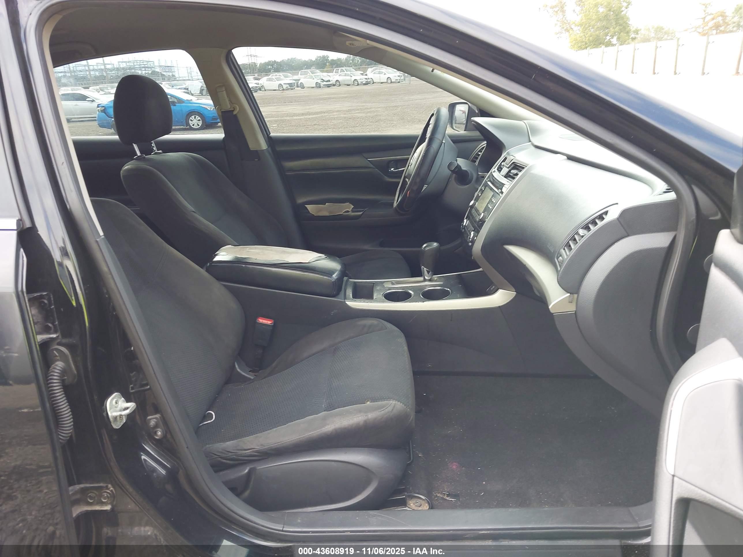 NISSAN ALTIMA image 5