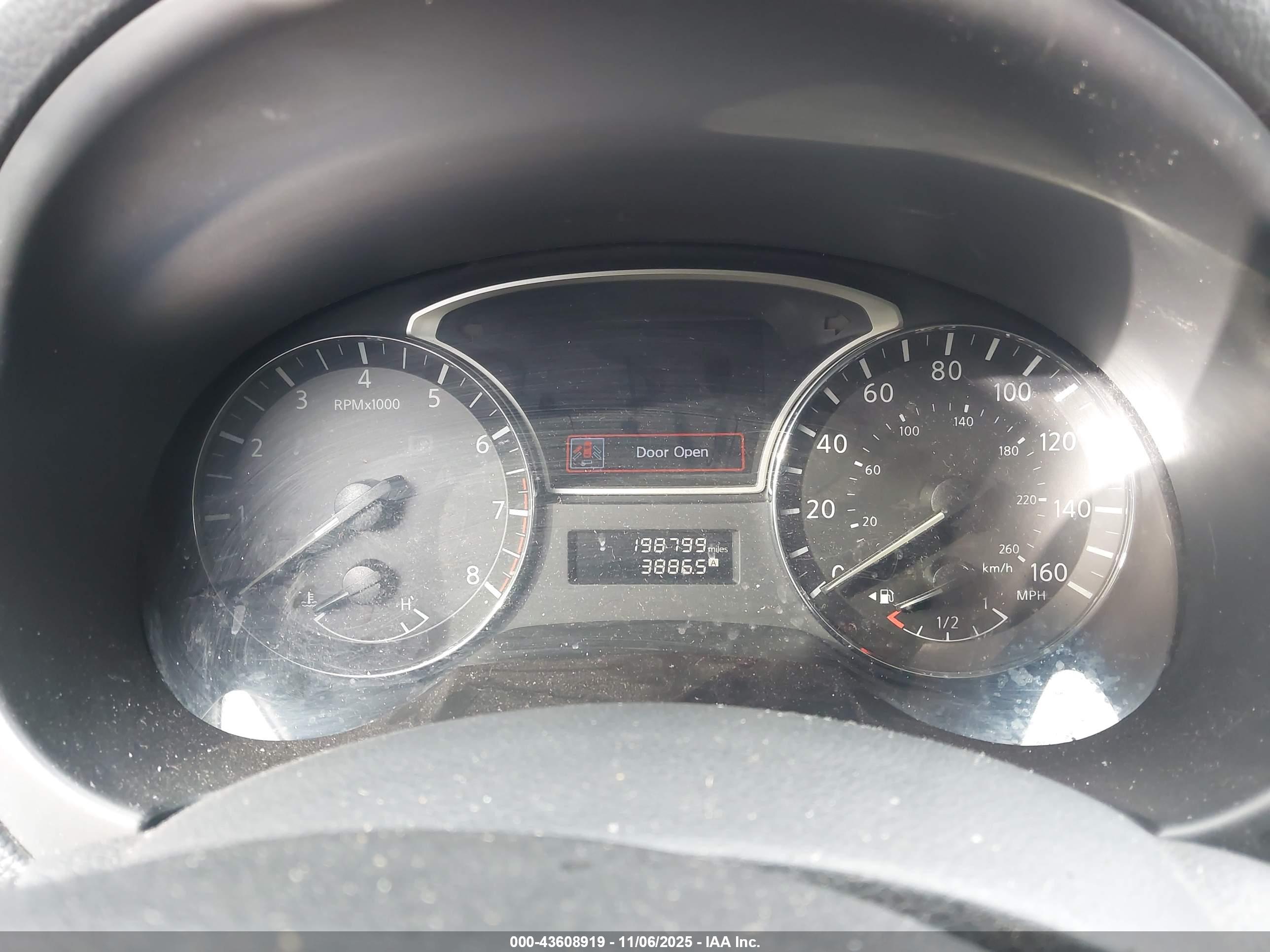 NISSAN ALTIMA image 7