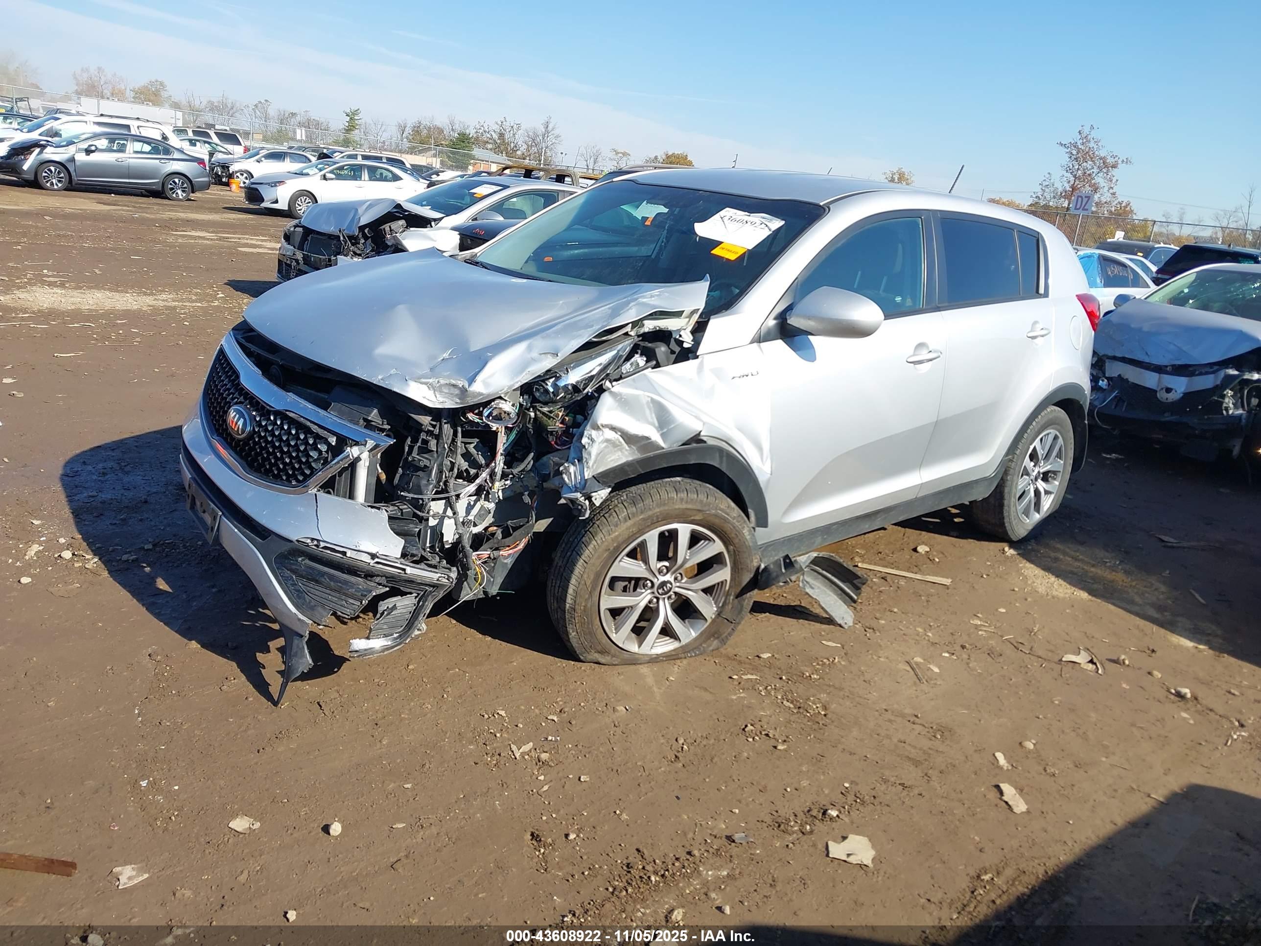 KIA SPORTAGE image 2