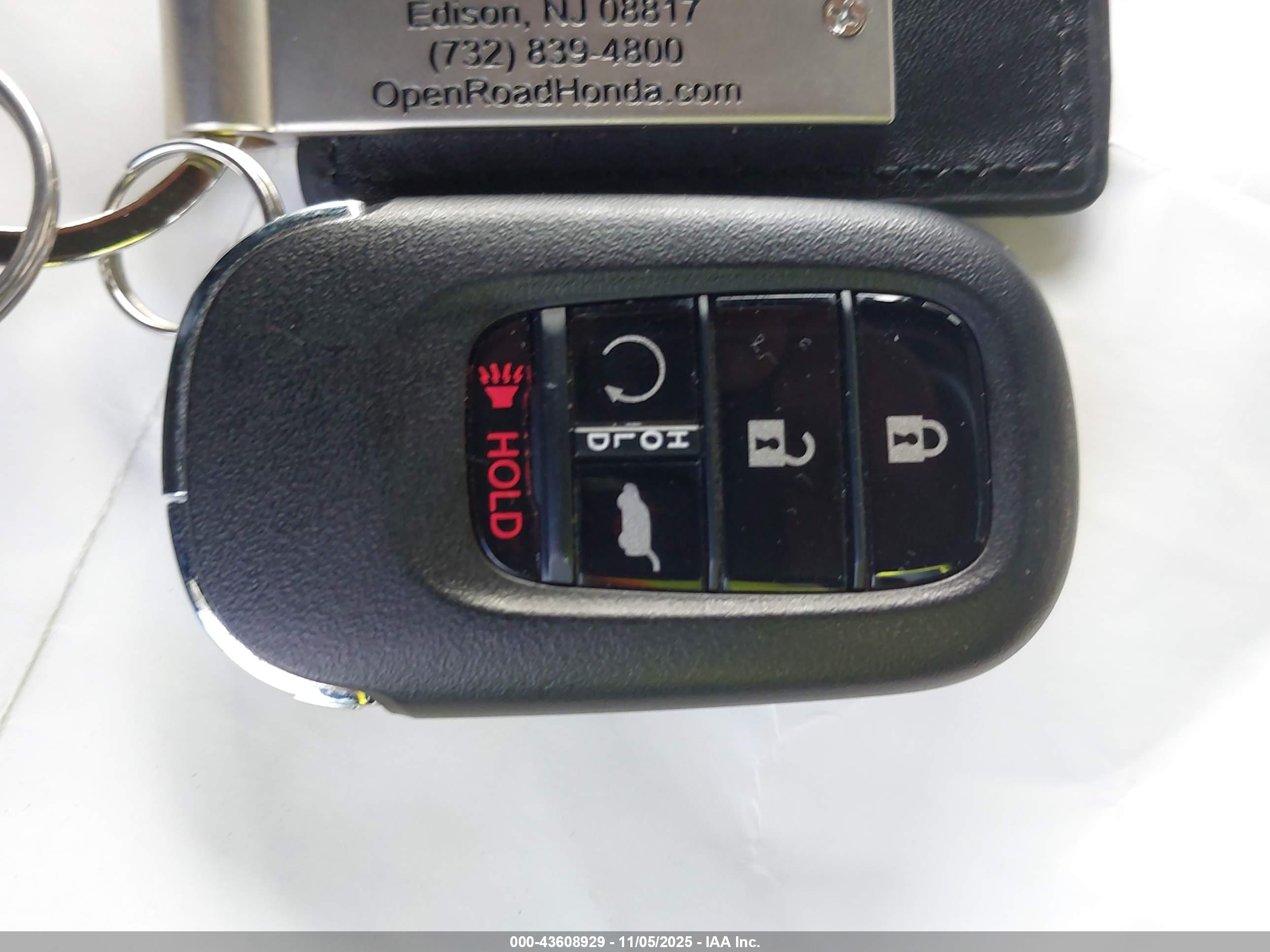 HONDA CR-V image 11