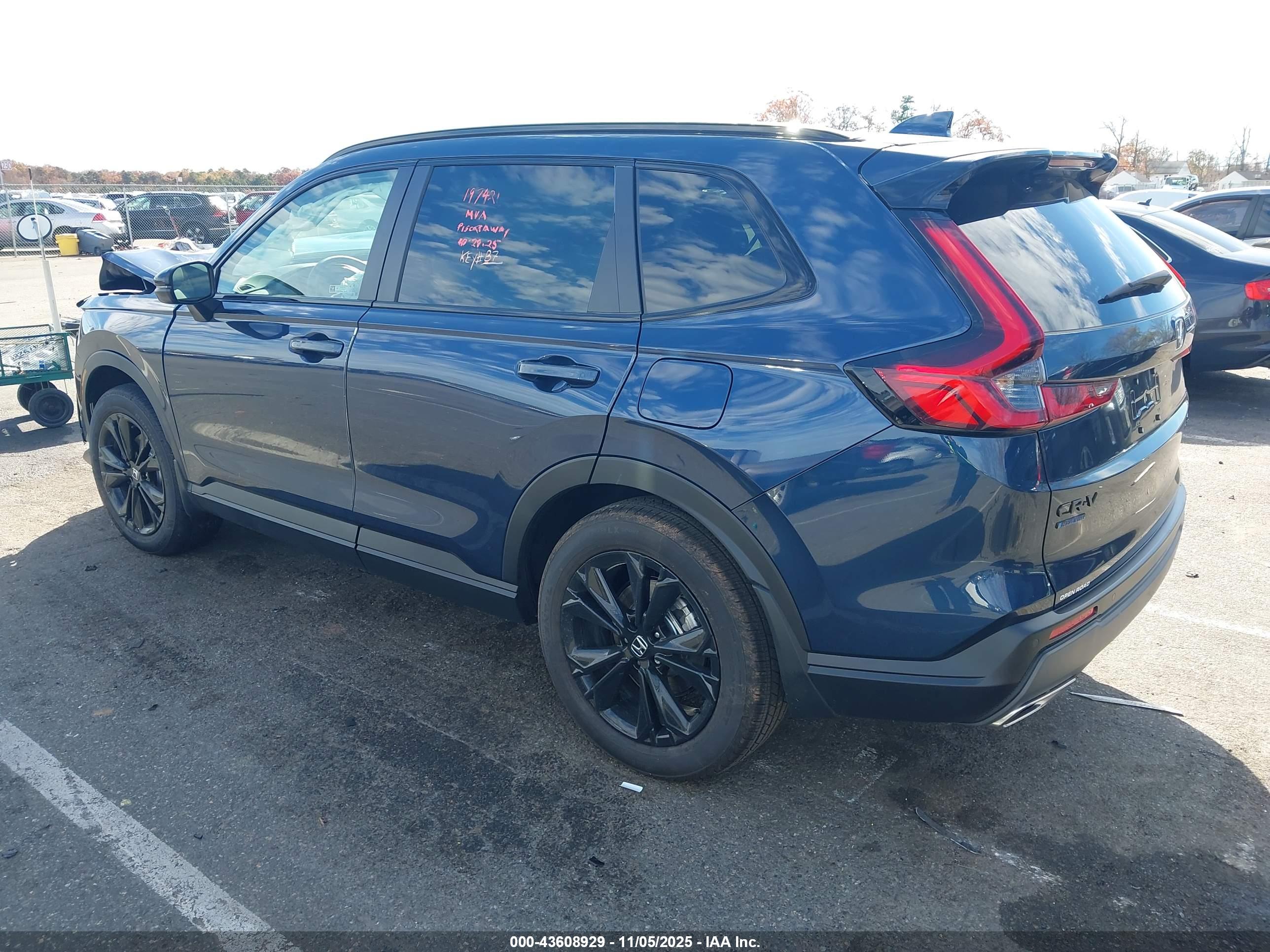 HONDA CR-V image 3