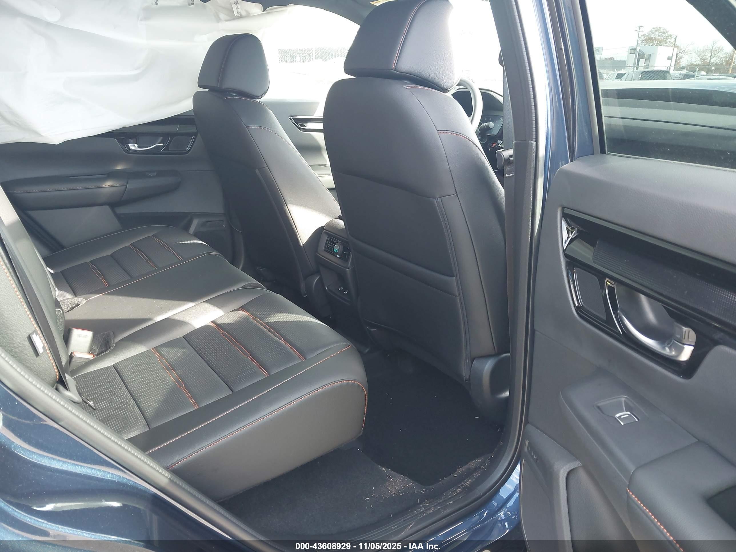 HONDA CR-V image 8