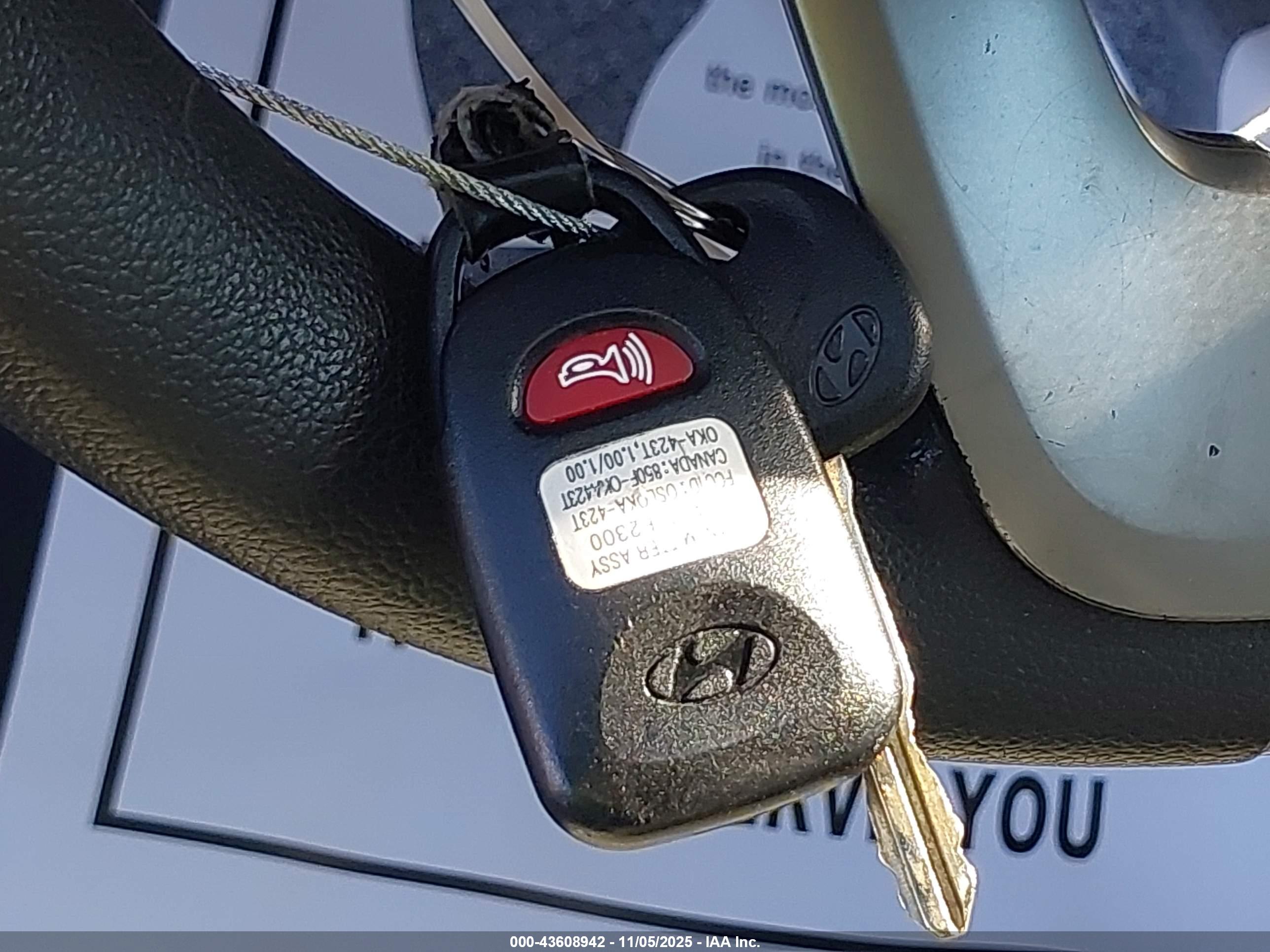 HYUNDAI ELANTRA image 11