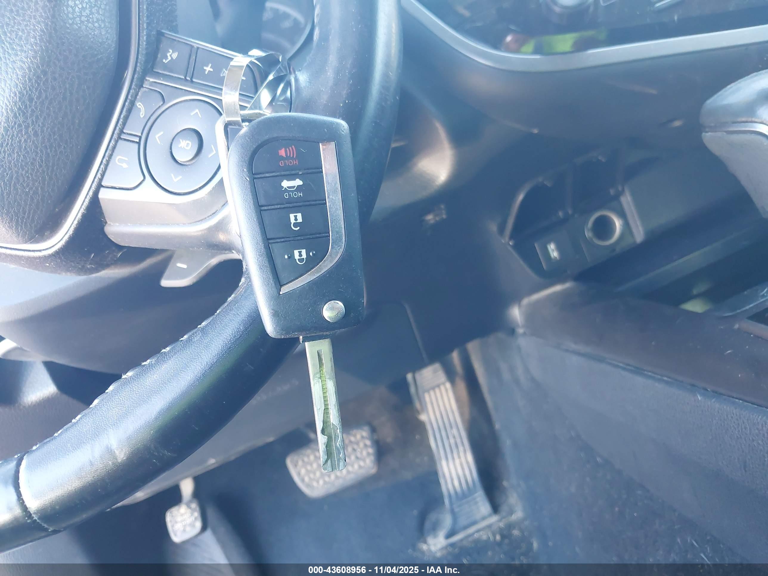 TOYOTA CAMRY image 11