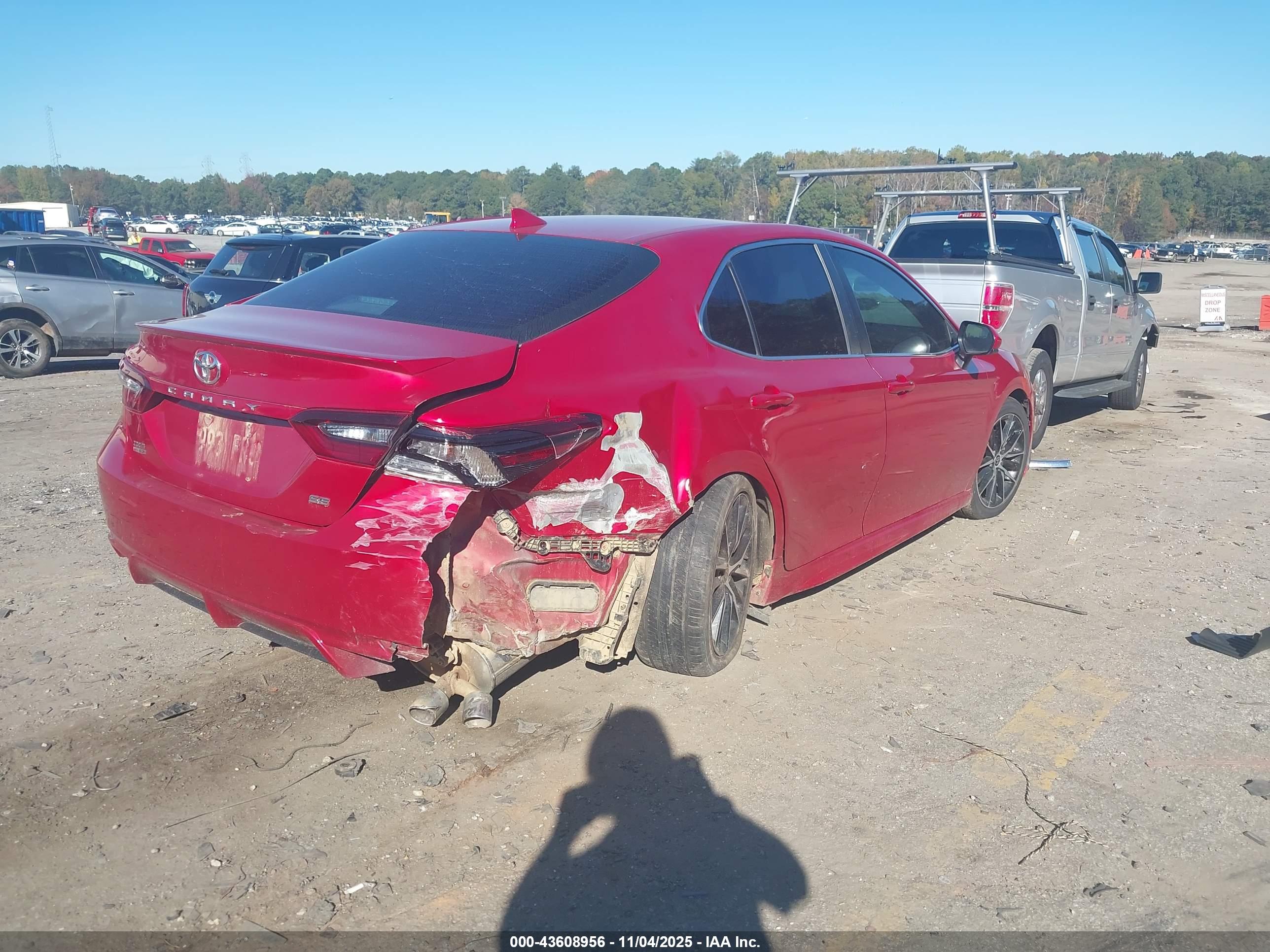 TOYOTA CAMRY image 4