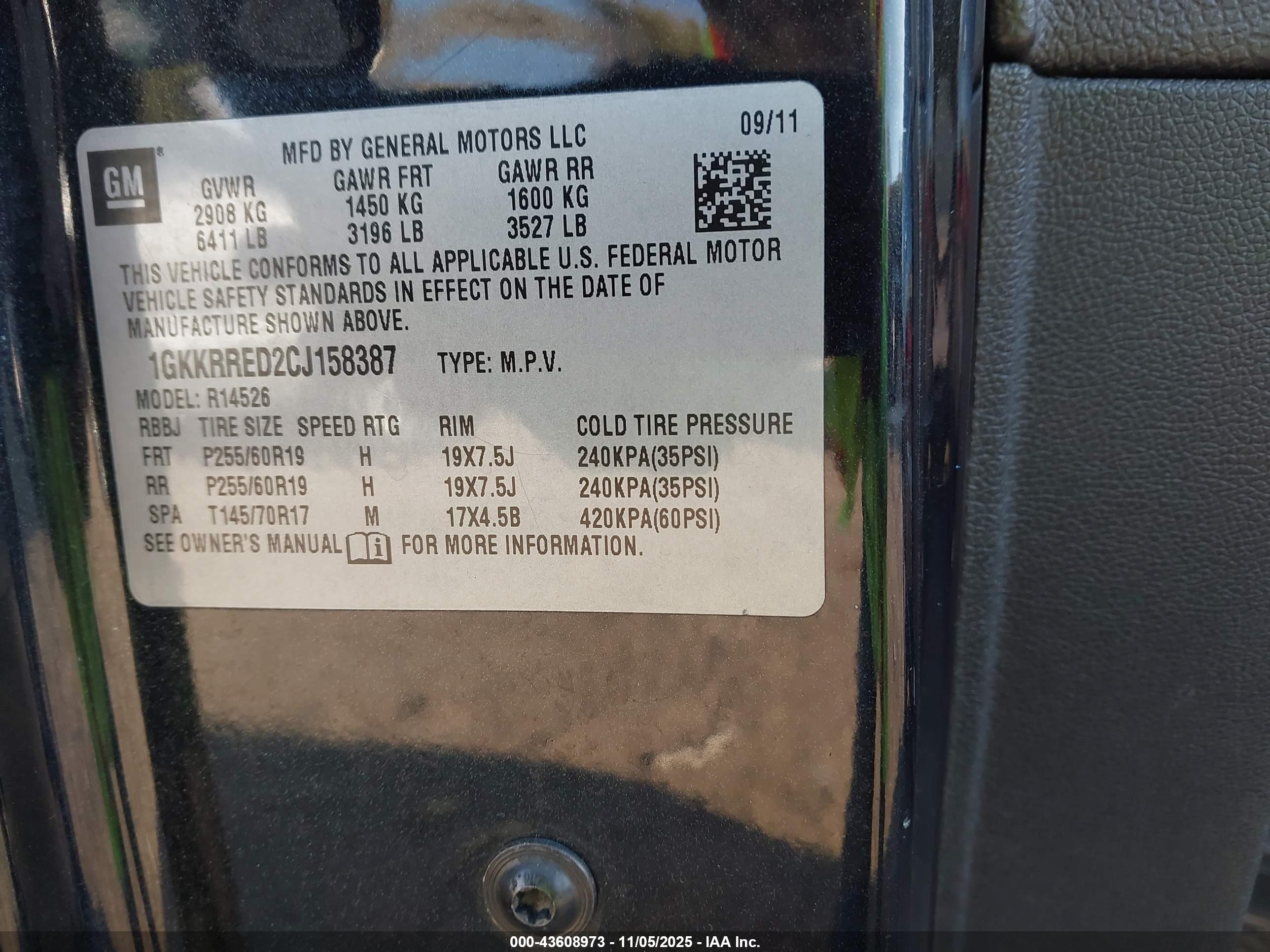 GMC ACADIA image 9