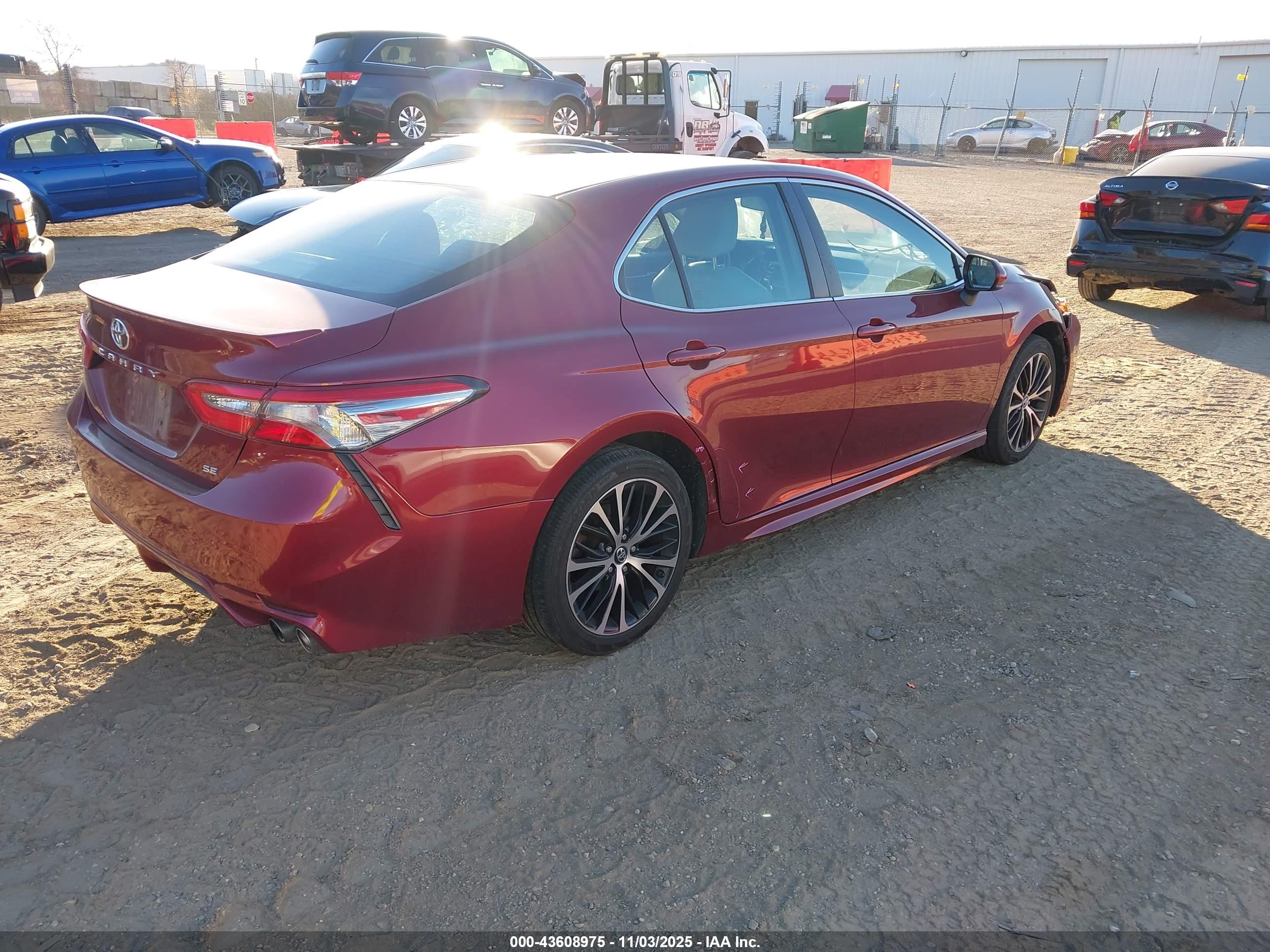 TOYOTA CAMRY image 4