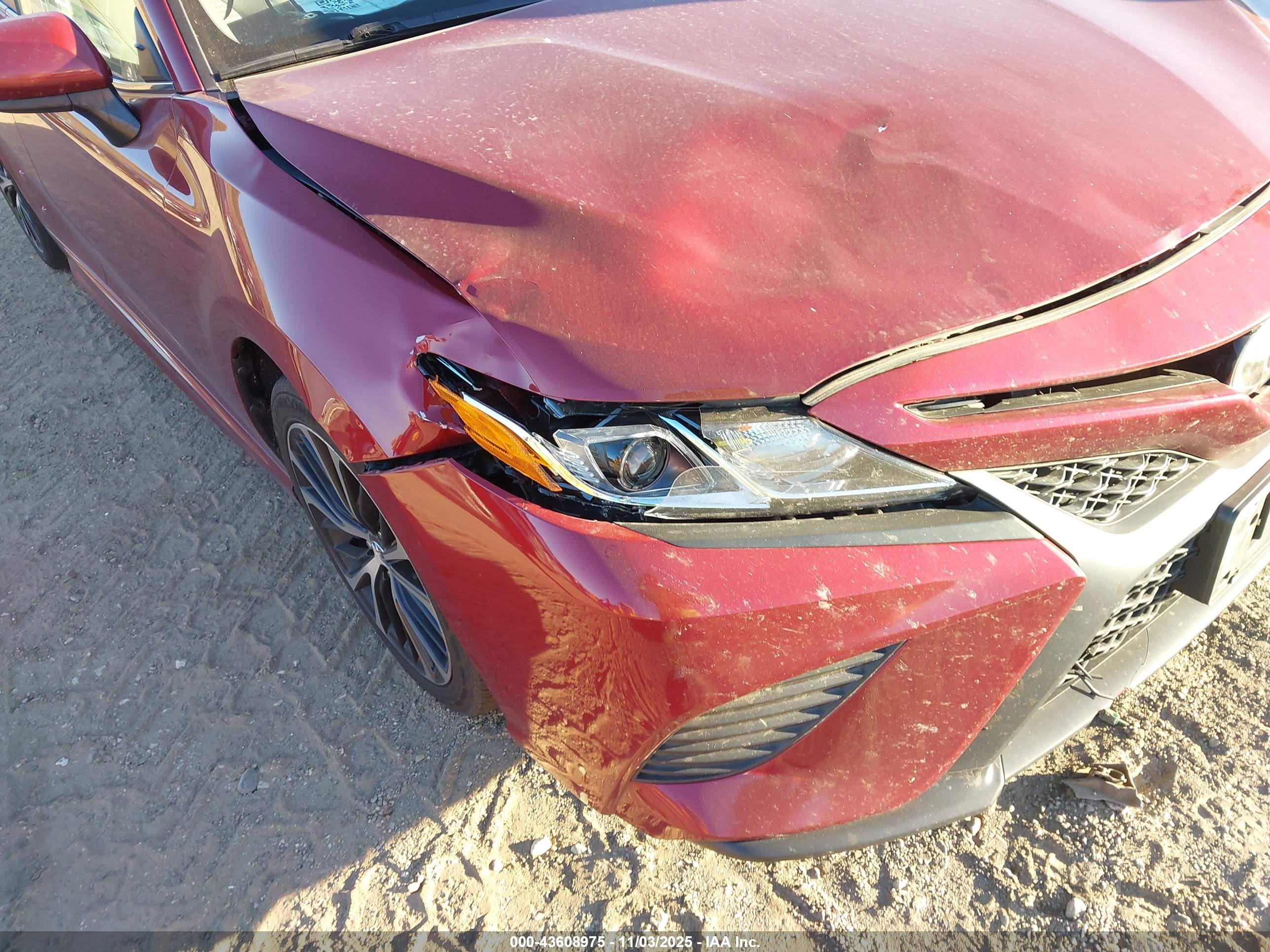 TOYOTA CAMRY image 6