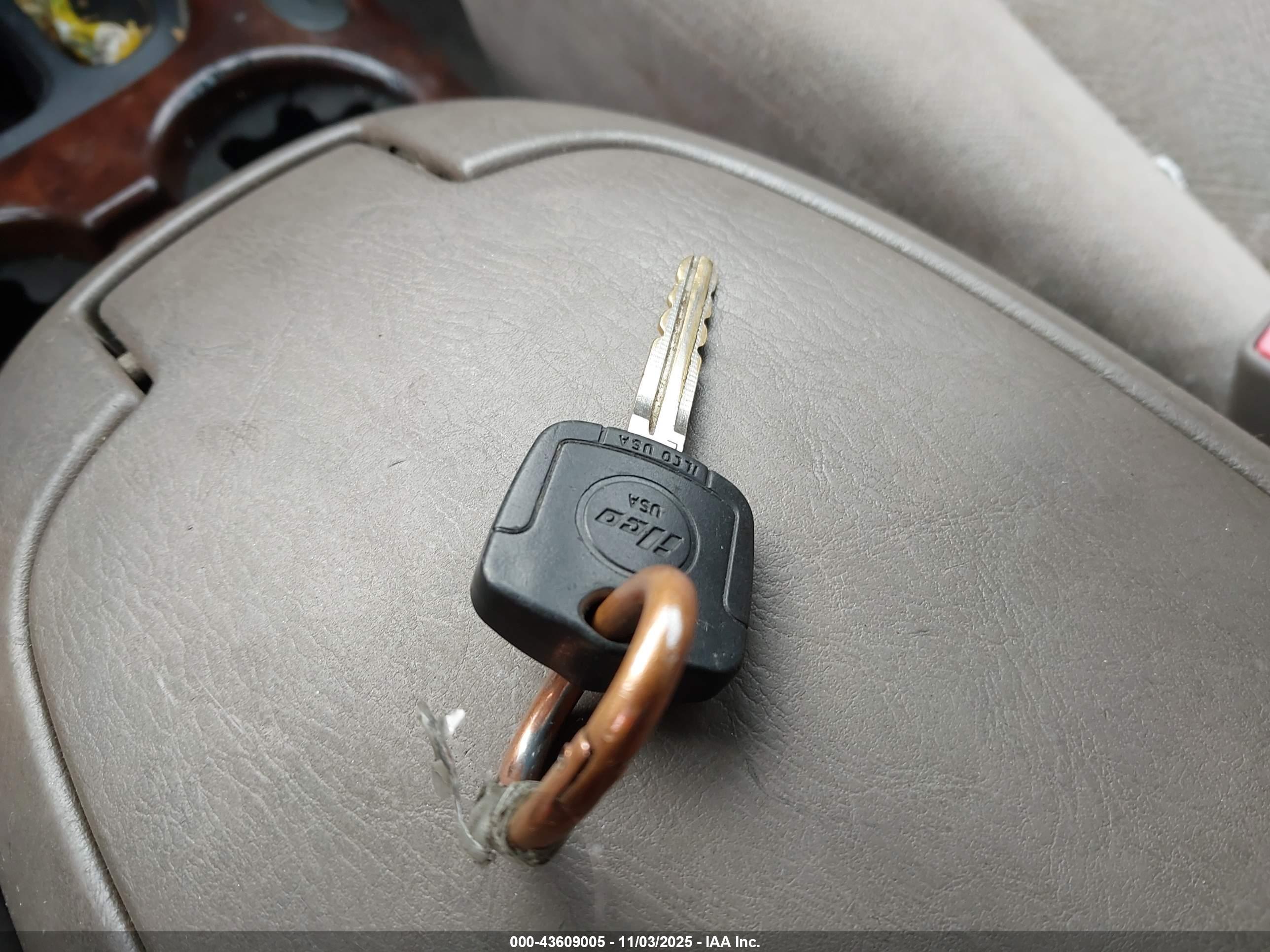TOYOTA SEQUOIA image 11