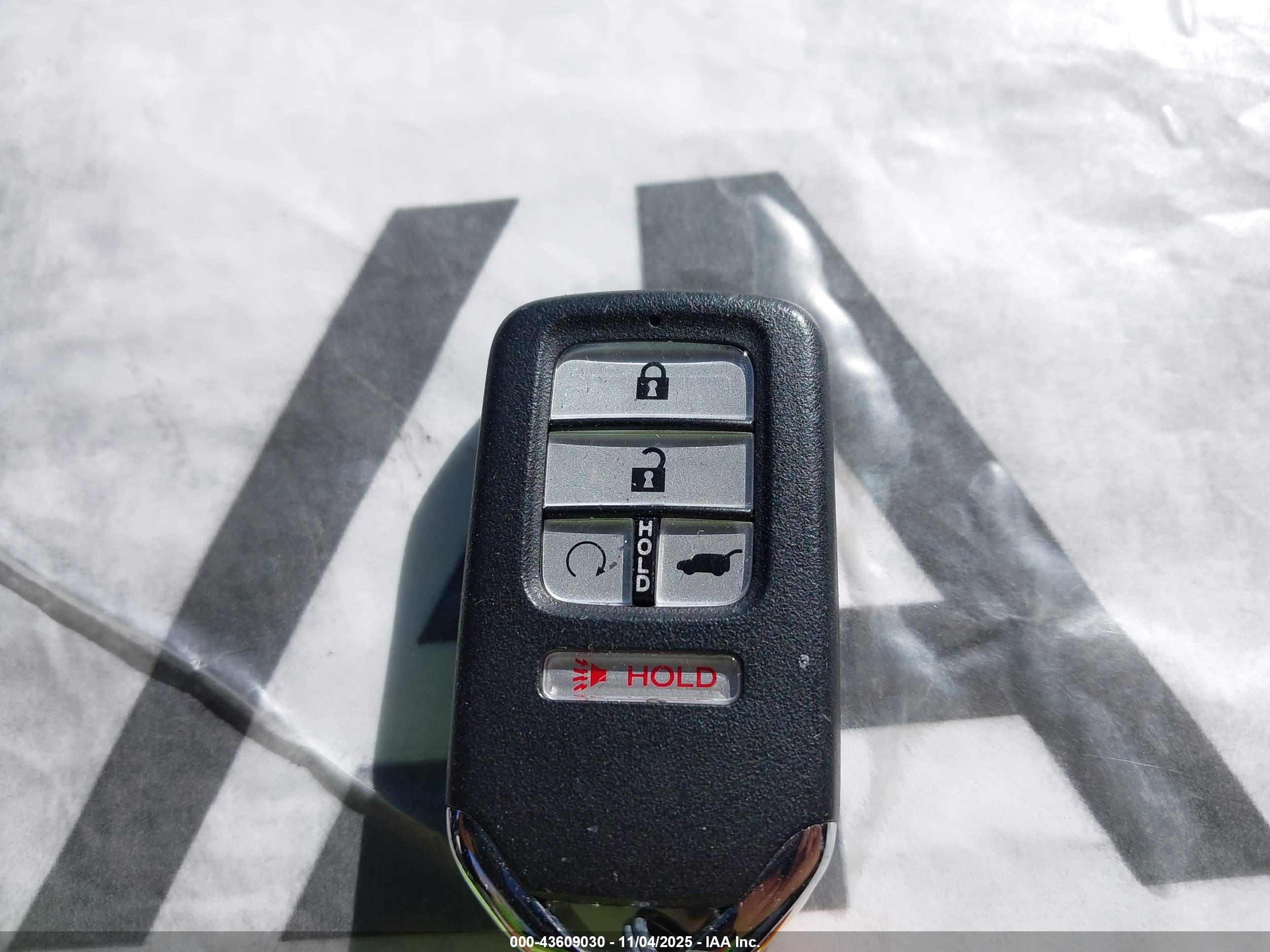 HONDA CR-V image 11