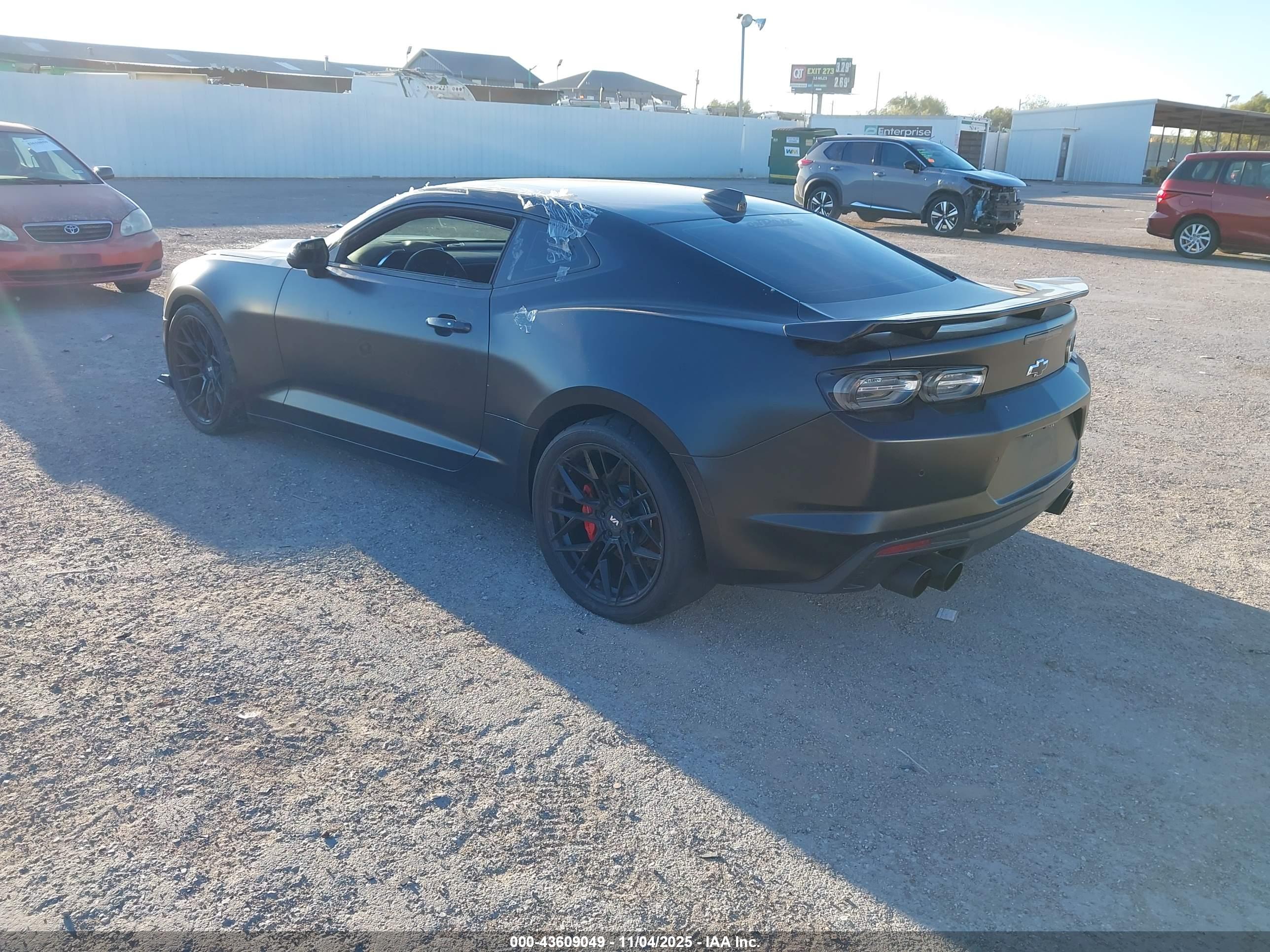 CHEVROLET CAMARO image 3