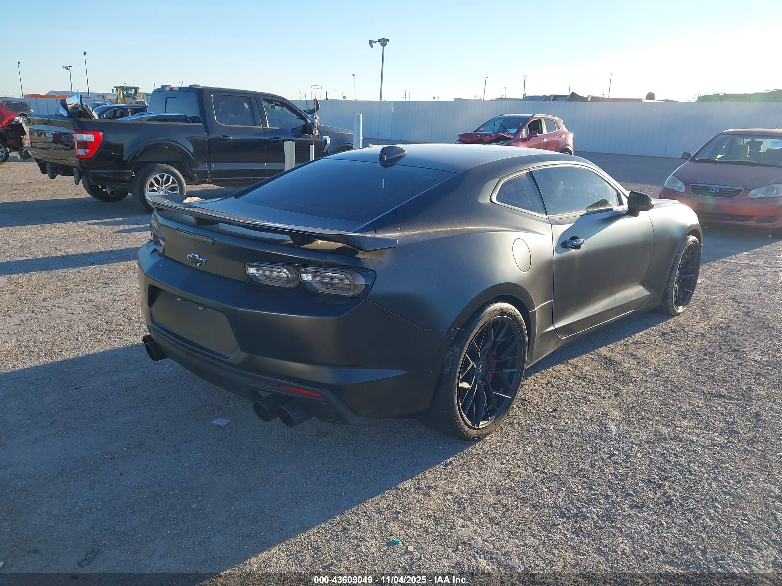 CHEVROLET CAMARO image 4