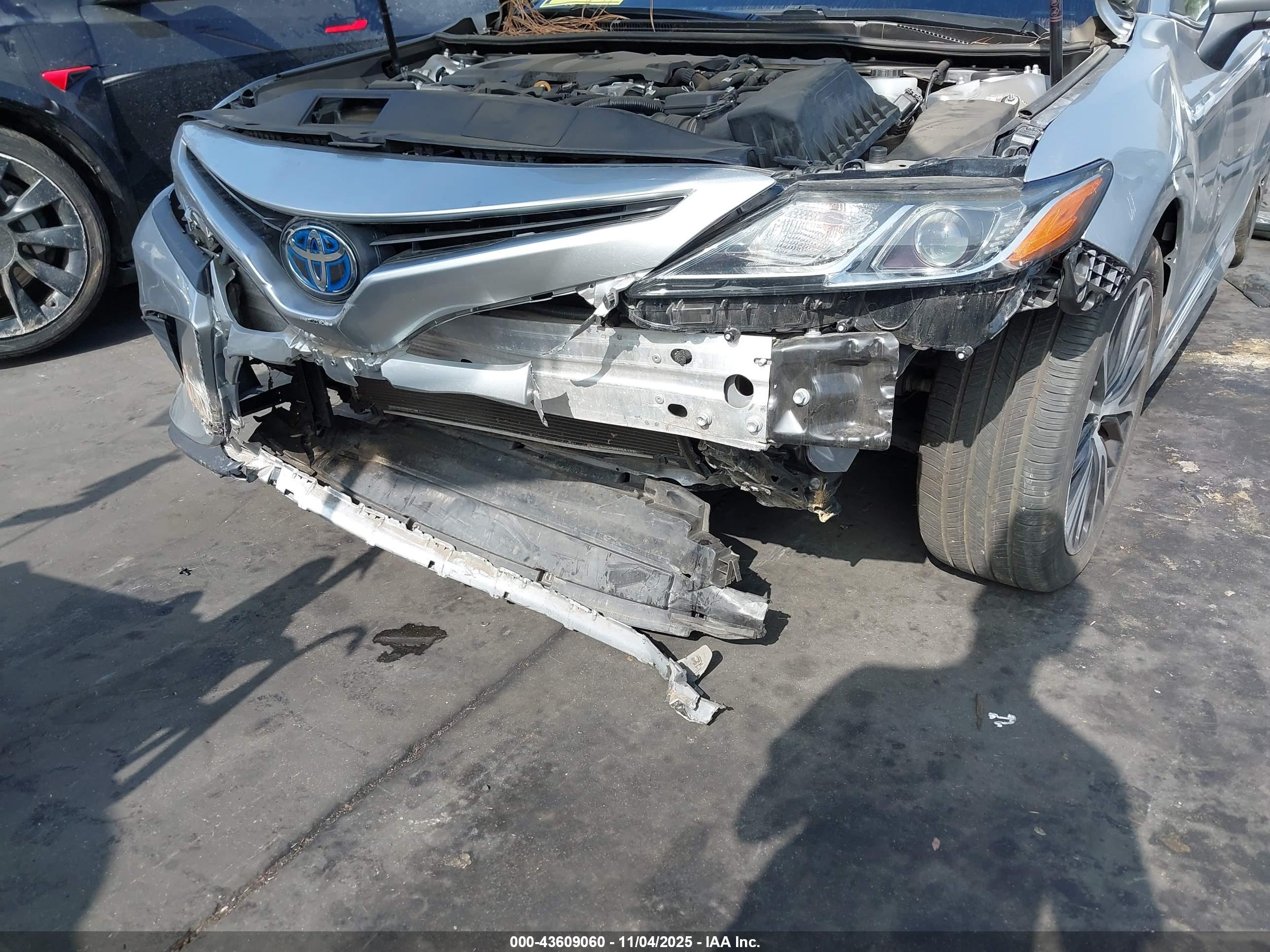 TOYOTA CAMRY image 6