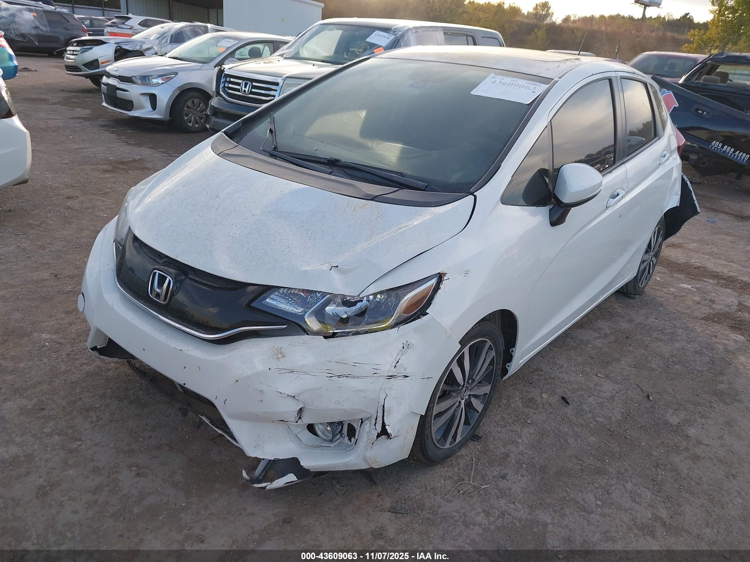 HONDA FIT image 2