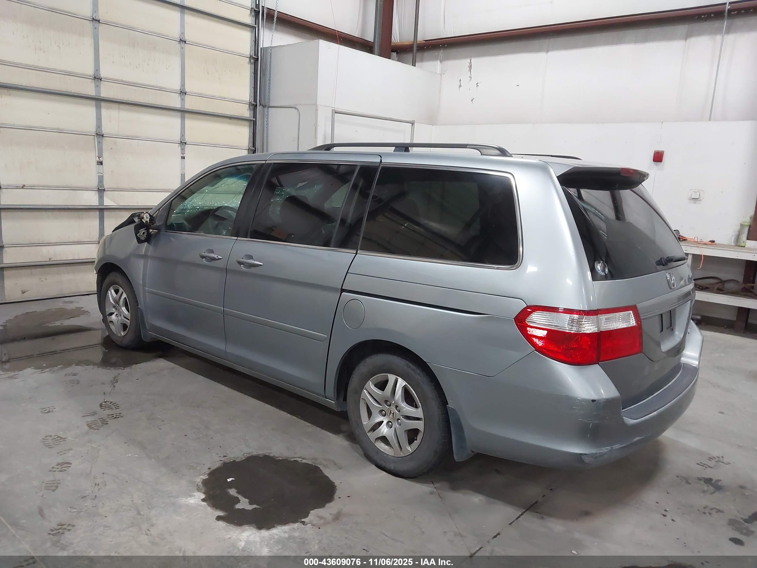 HONDA ODYSSEY image 3