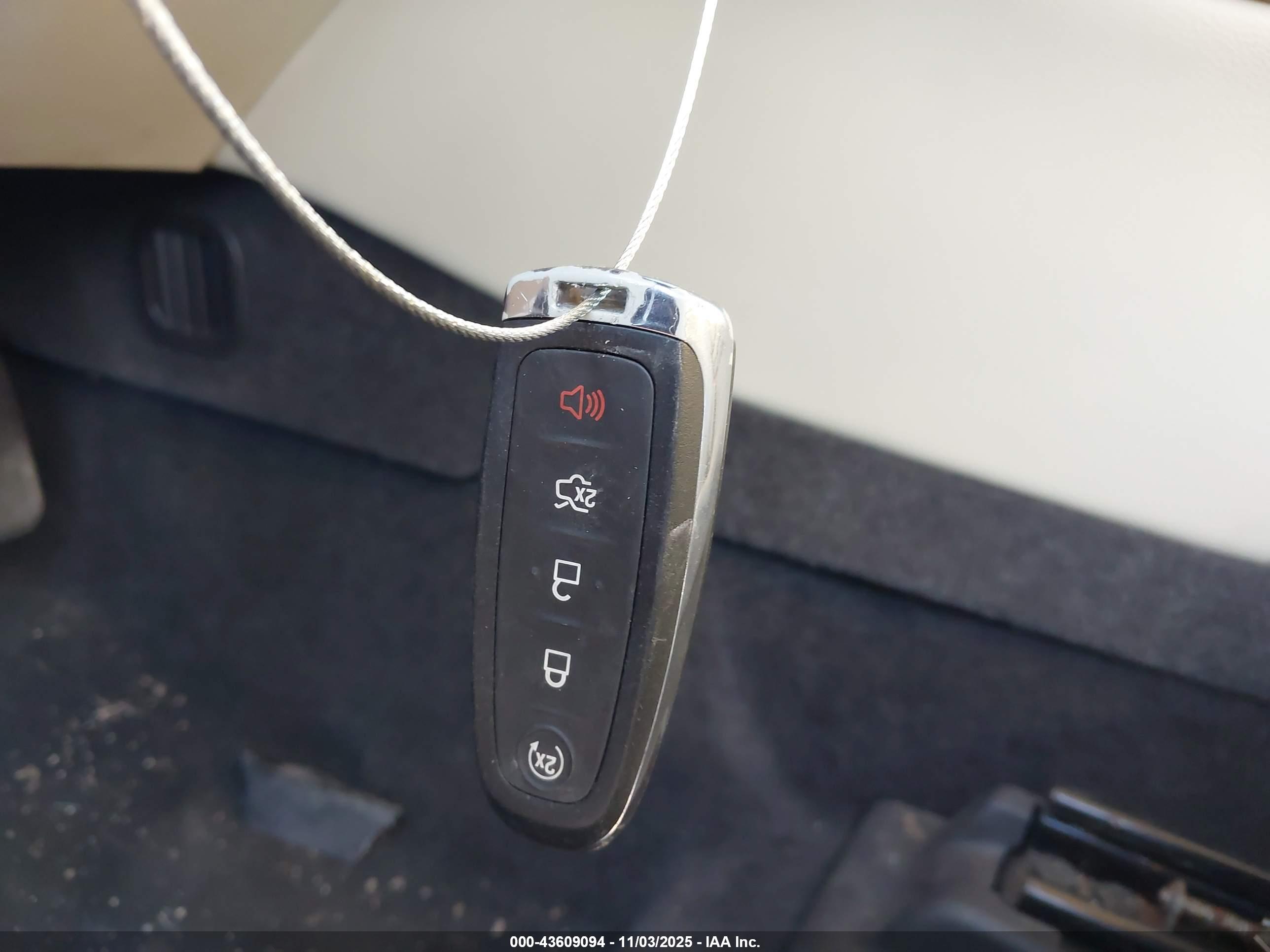 FORD TAURUS image 11