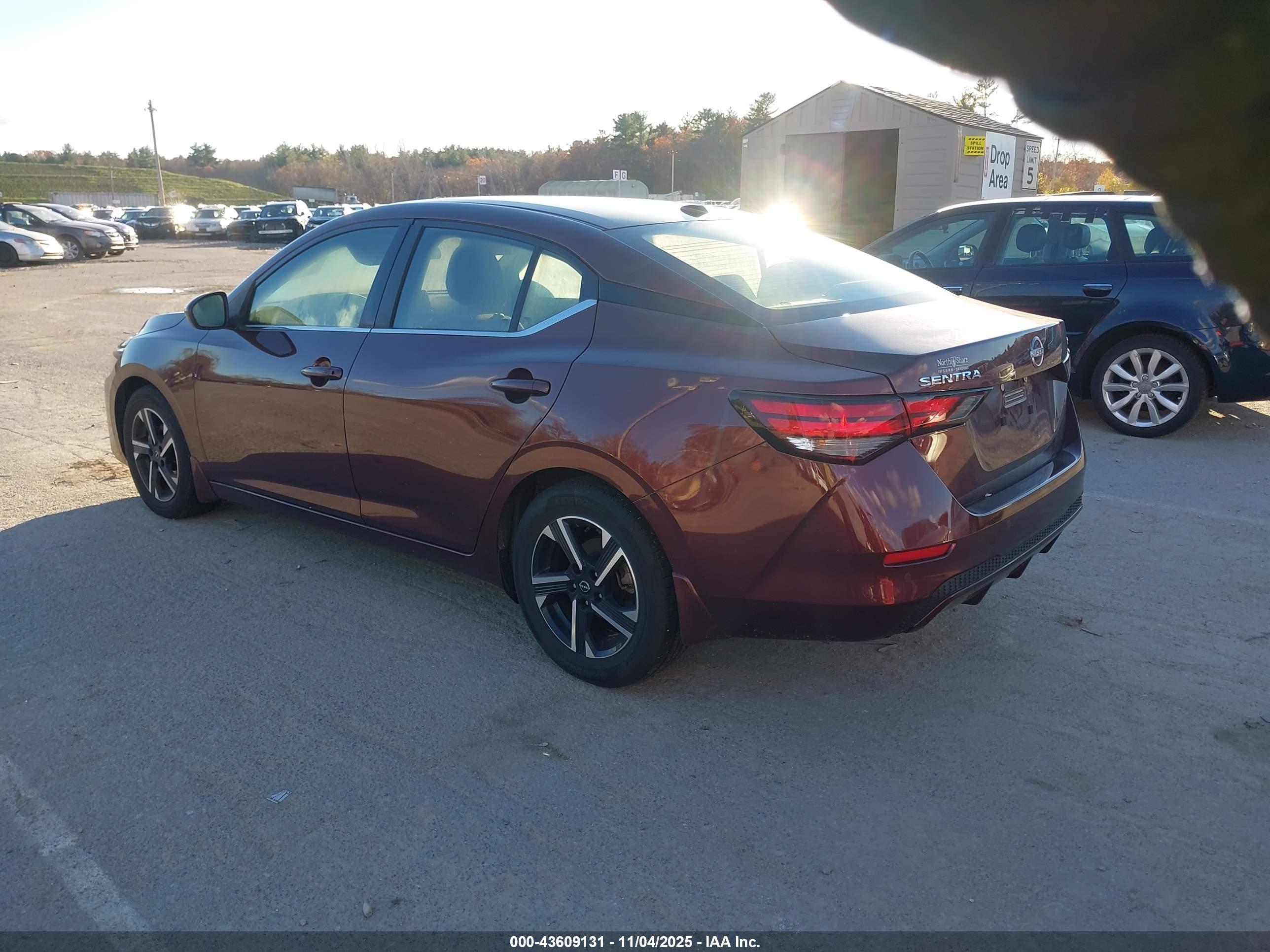 NISSAN SENTRA image 3
