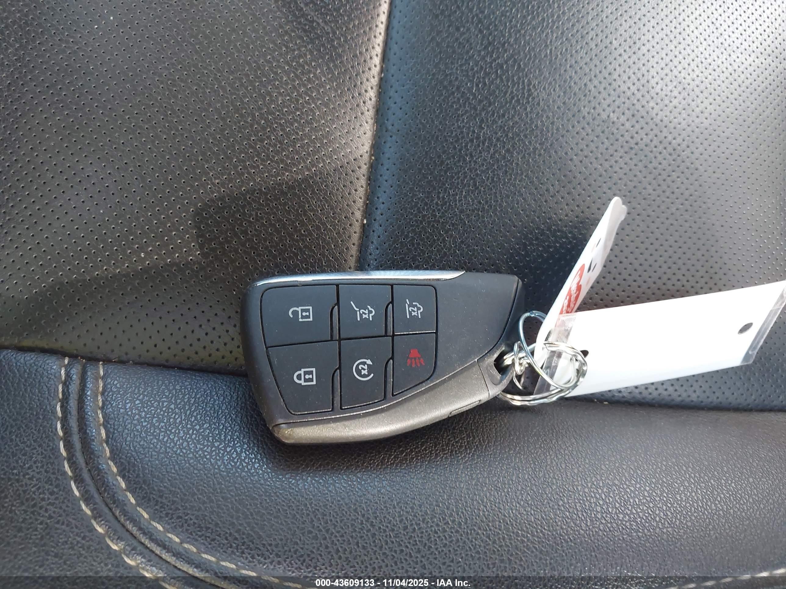 GMC YUKON image 11