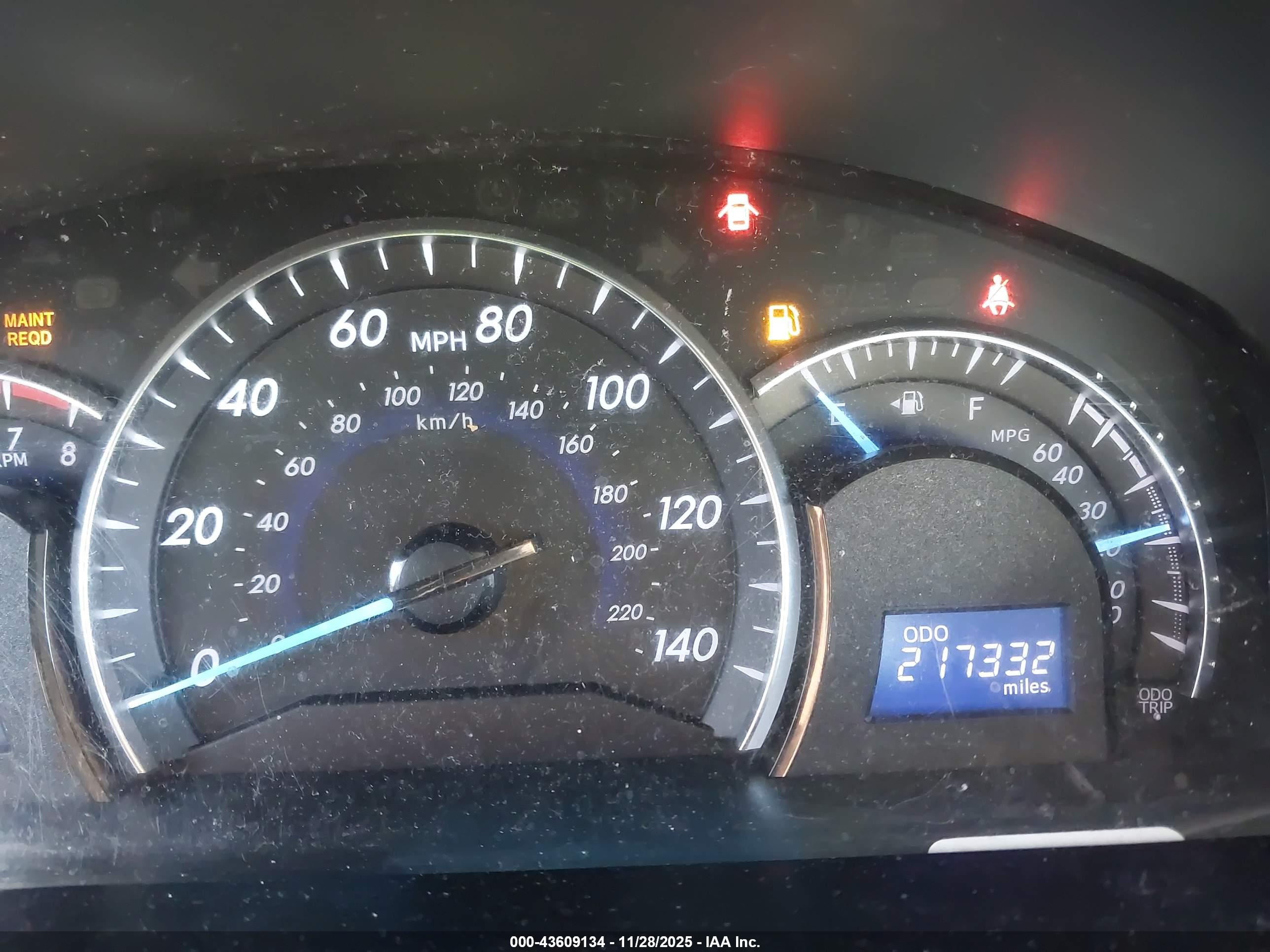 TOYOTA CAMRY image 7