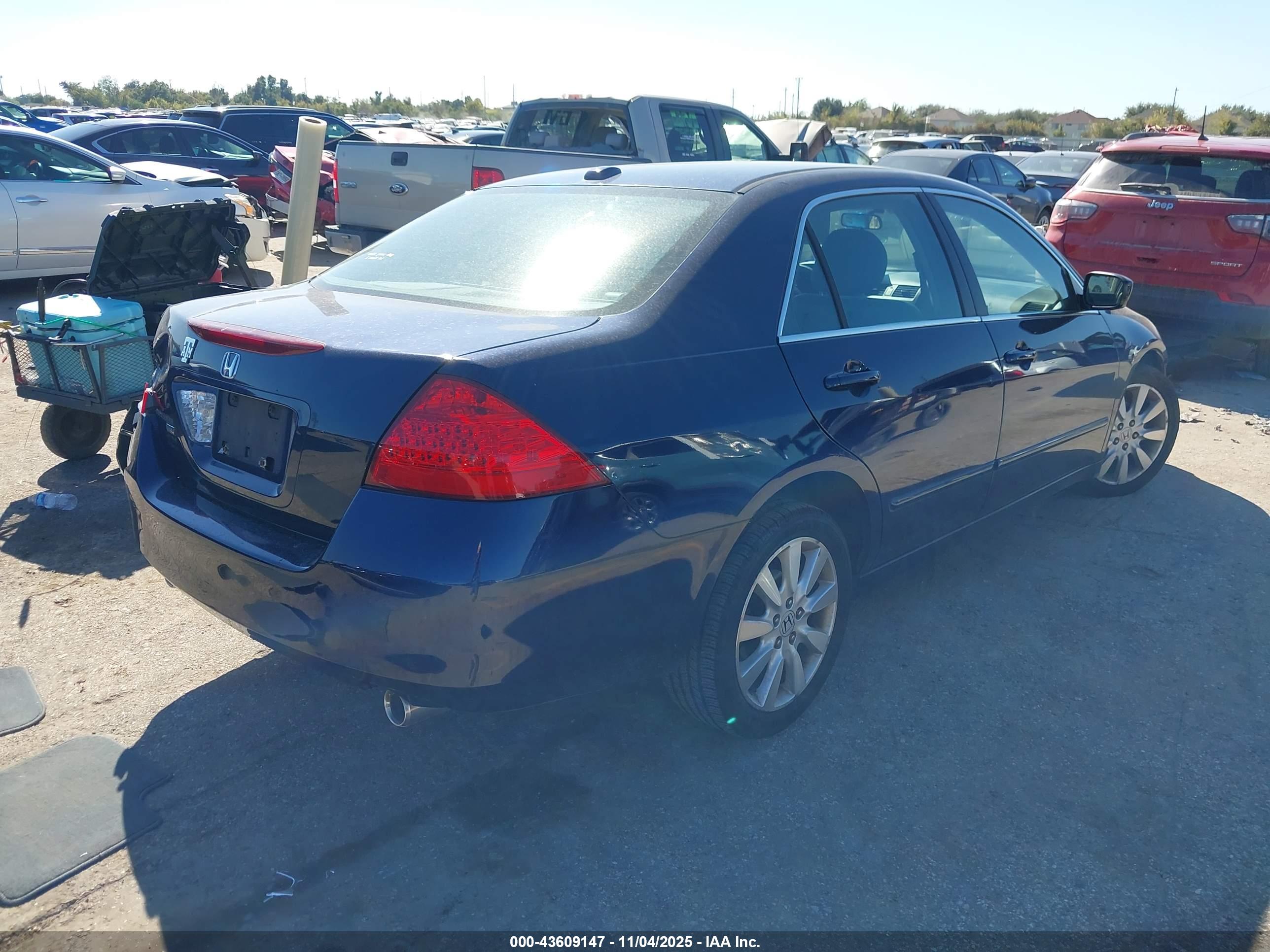 HONDA ACCORD image 4