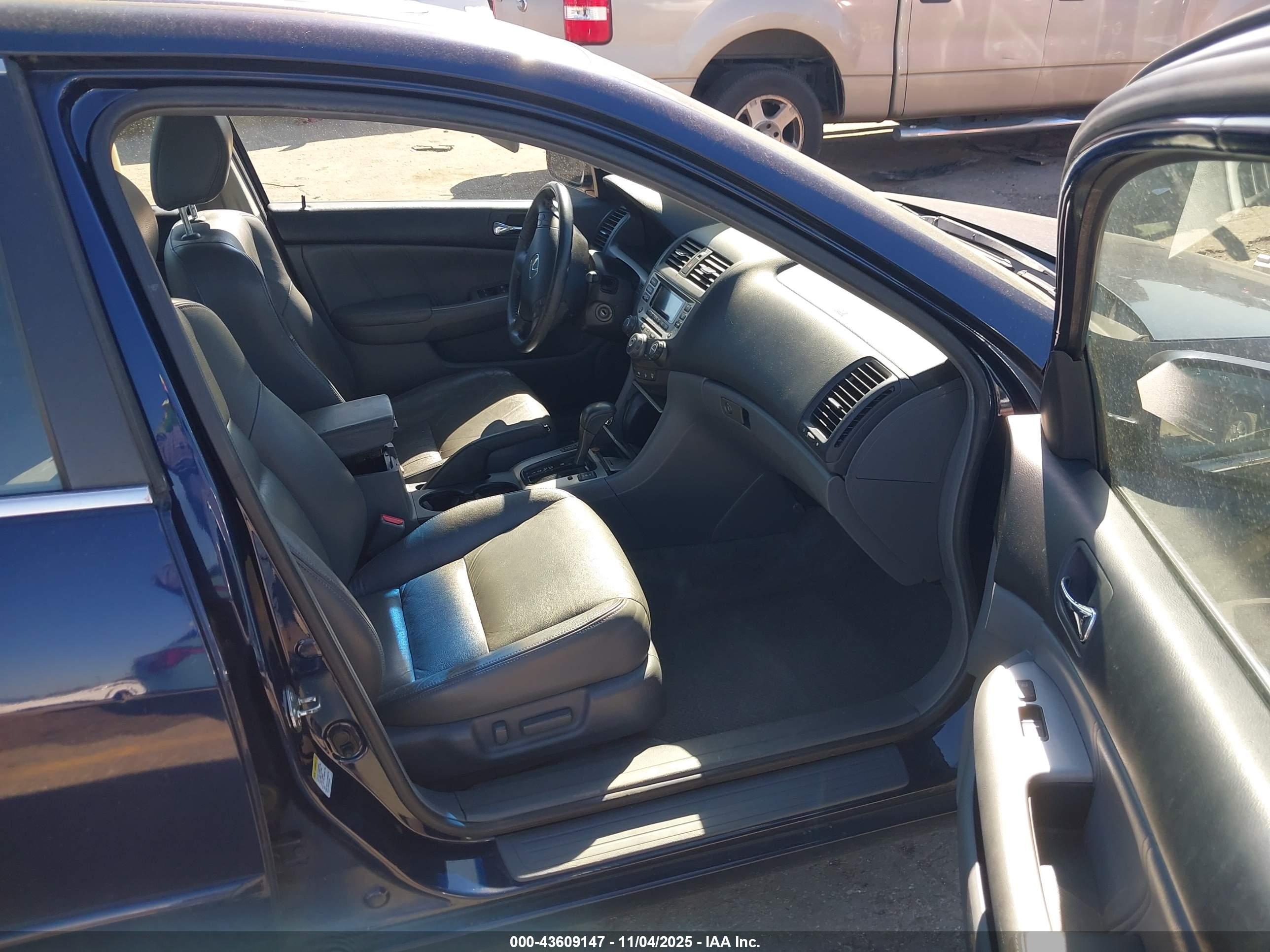 HONDA ACCORD image 5