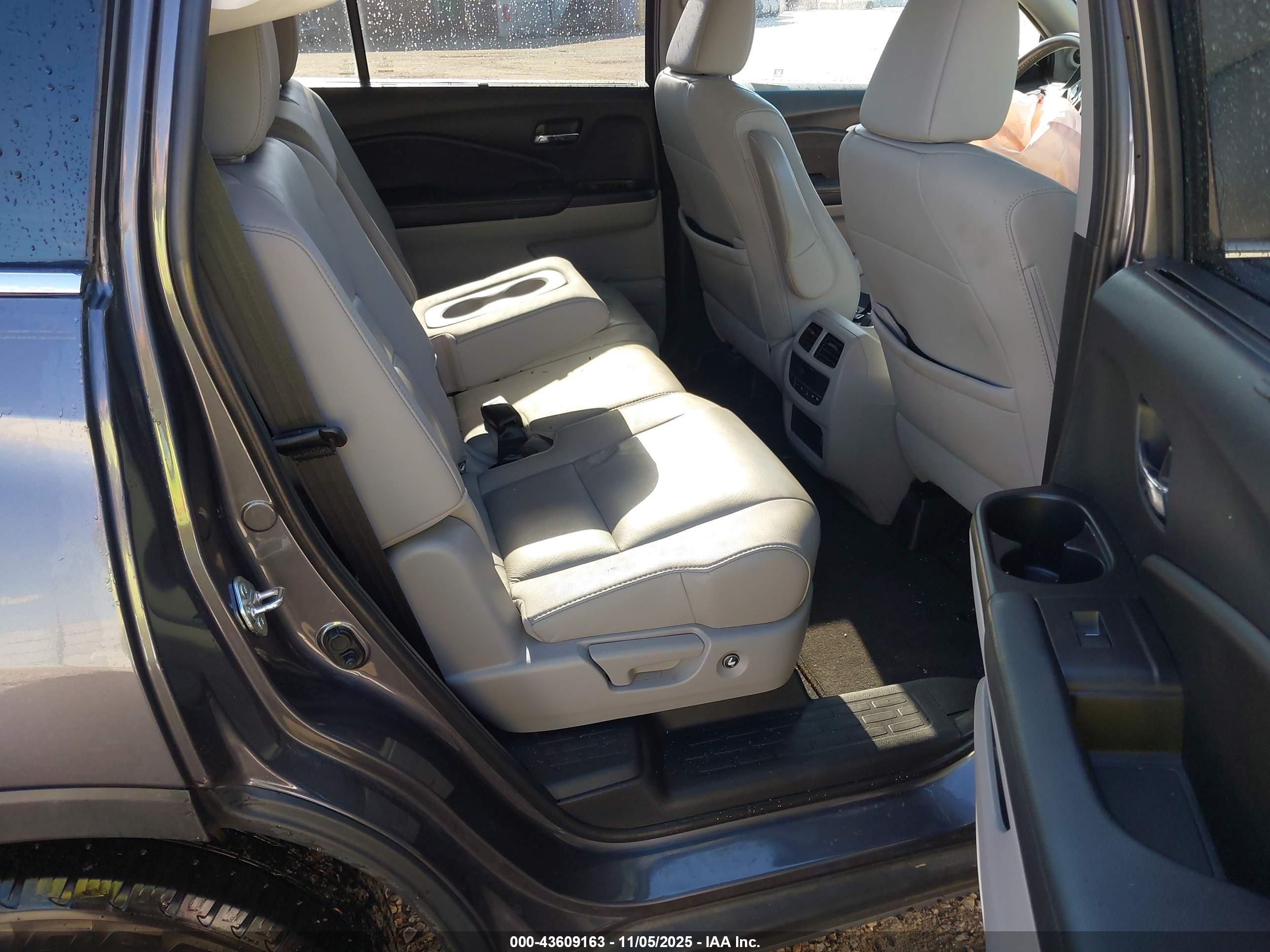HONDA PILOT image 8