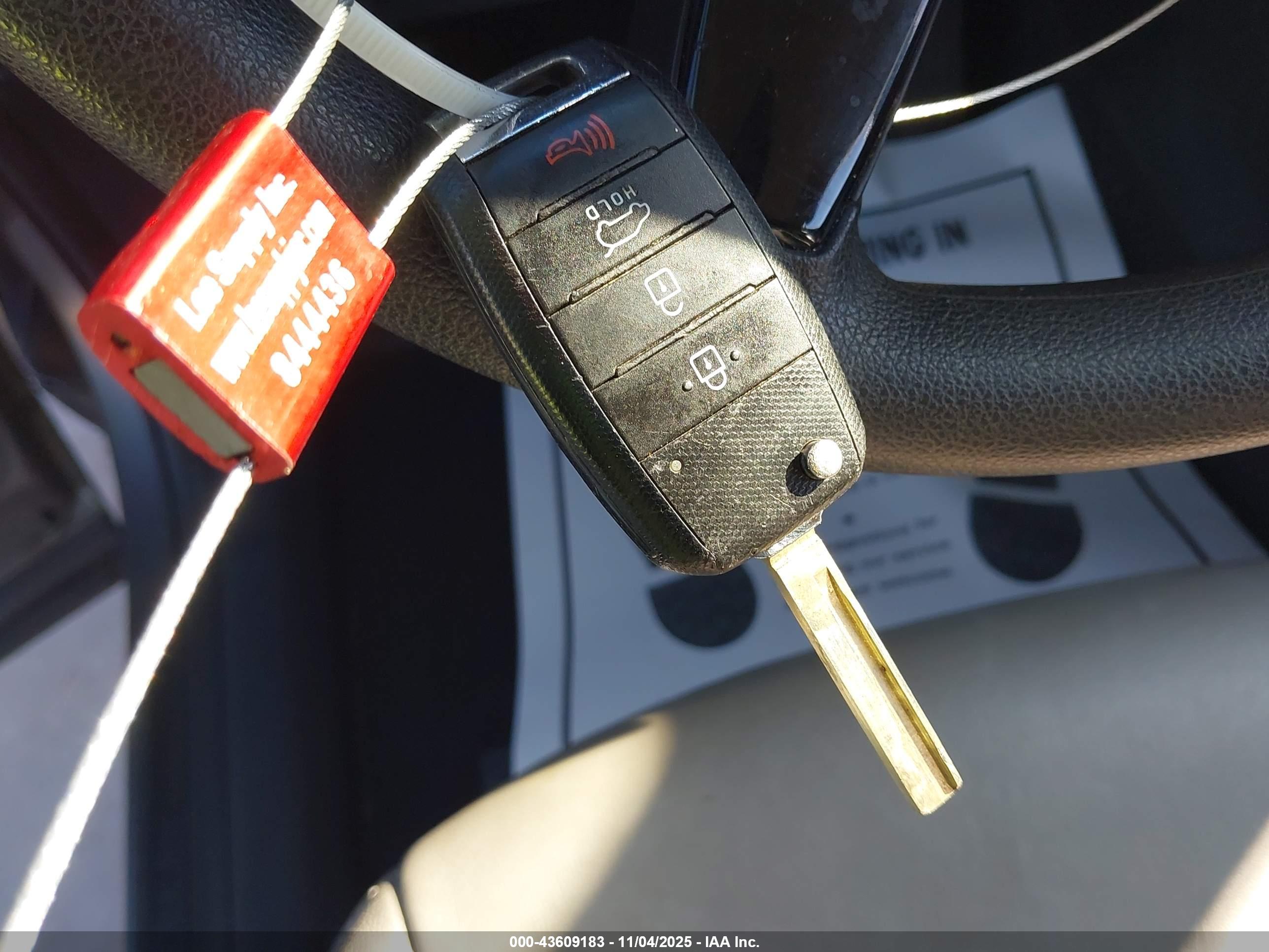 KIA SORENTO image 11