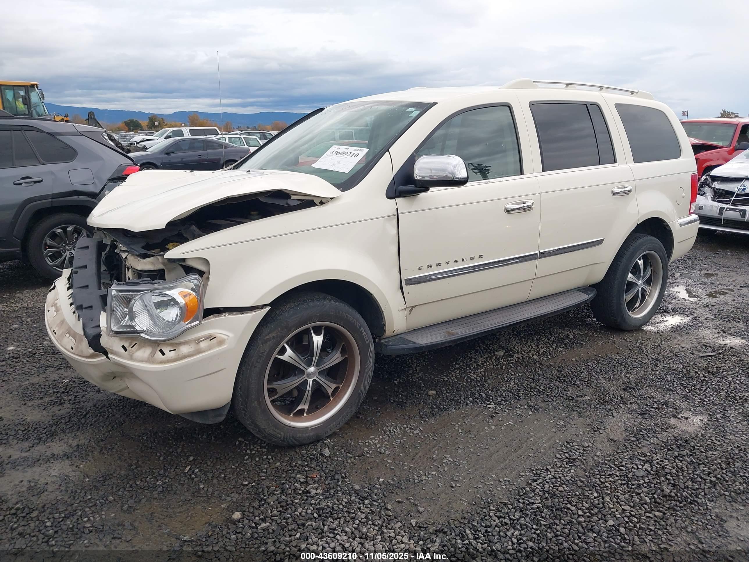 CHRYSLER ASPEN image 2