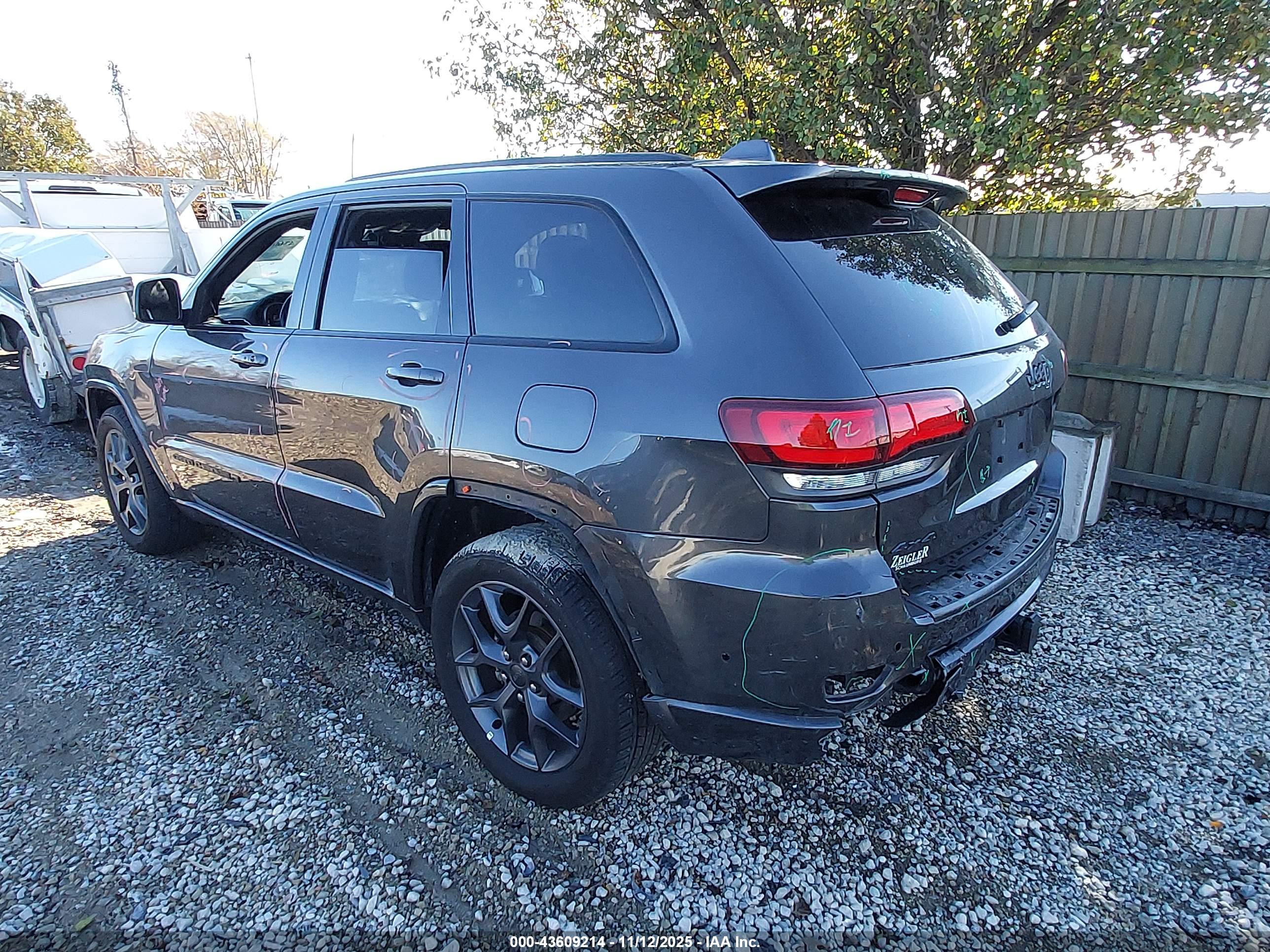 JEEP GRAND image 3