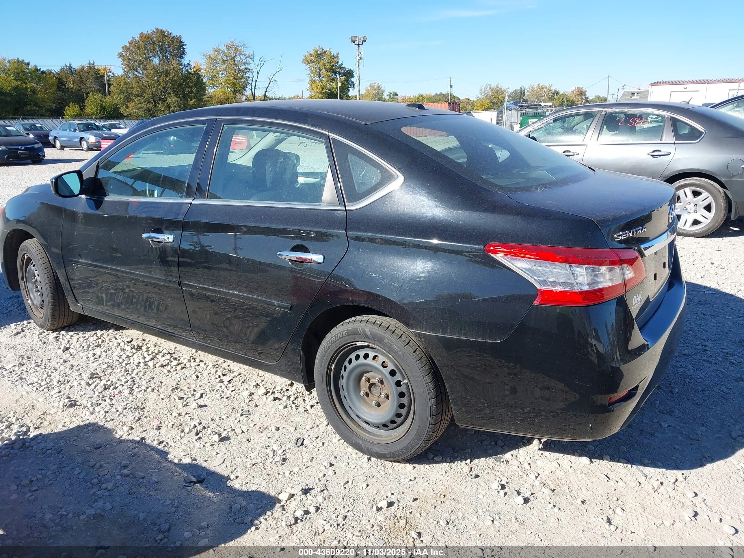 NISSAN SENTRA image 3