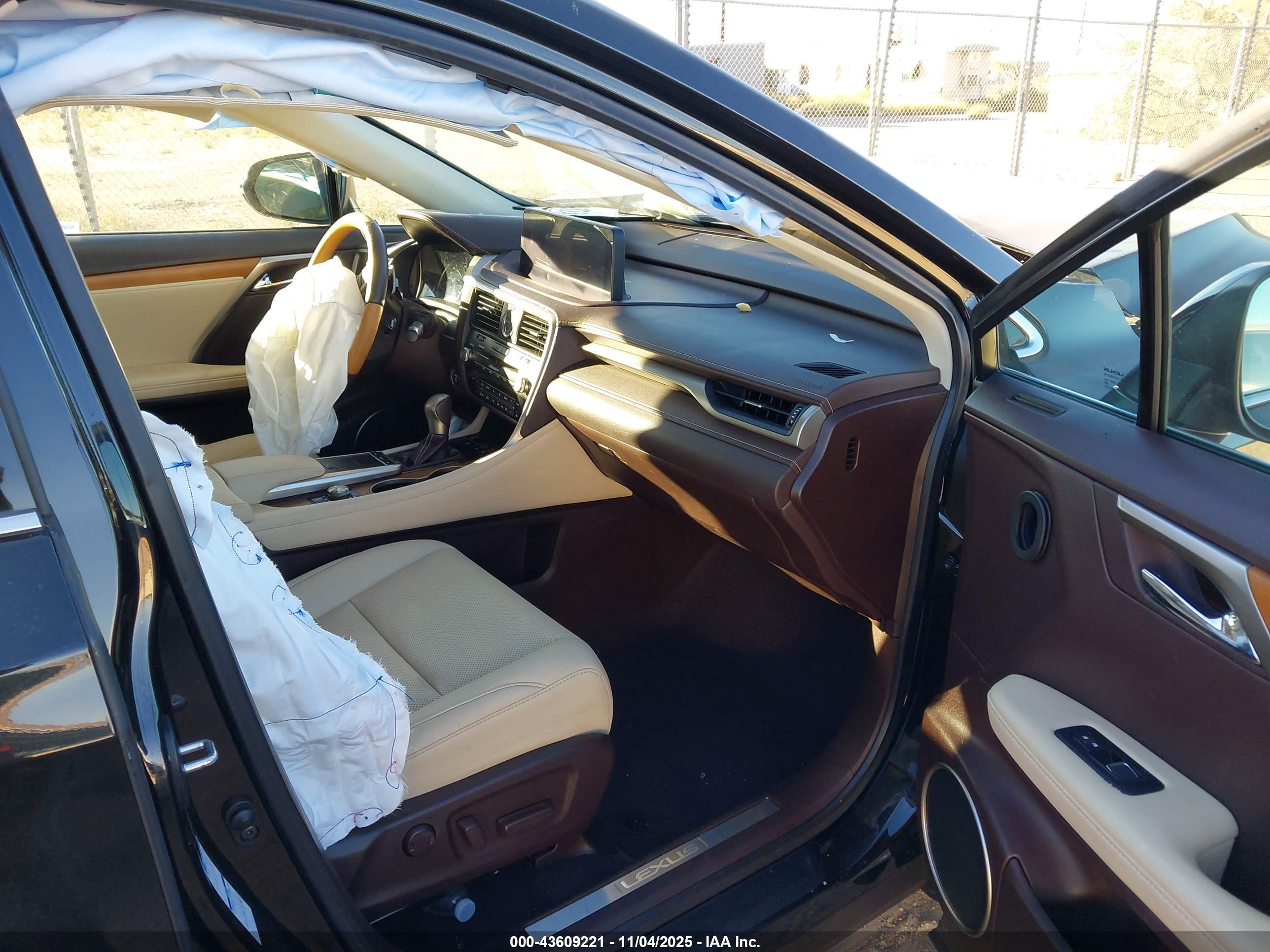 LEXUS RX image 5