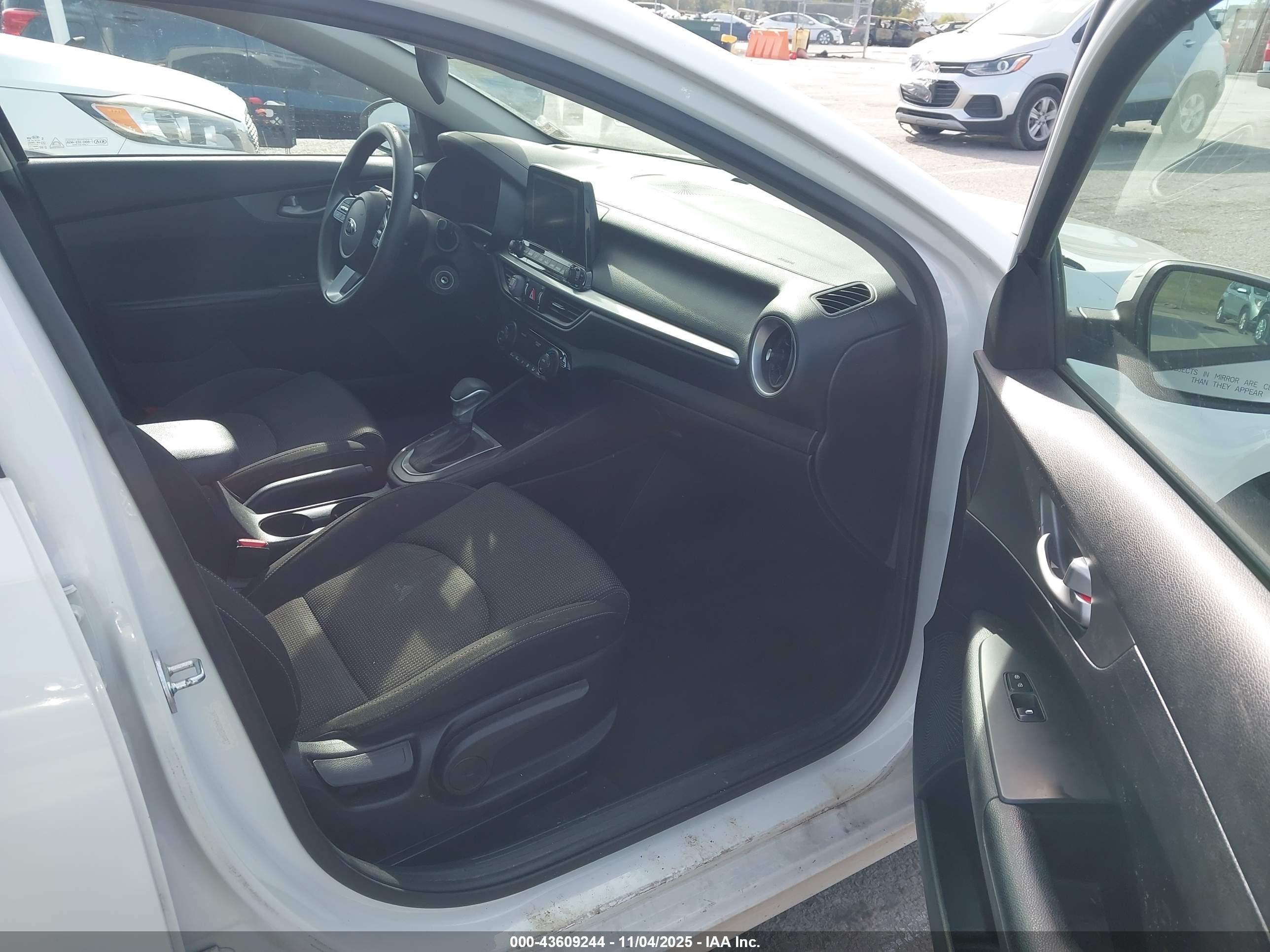 KIA FORTE image 5