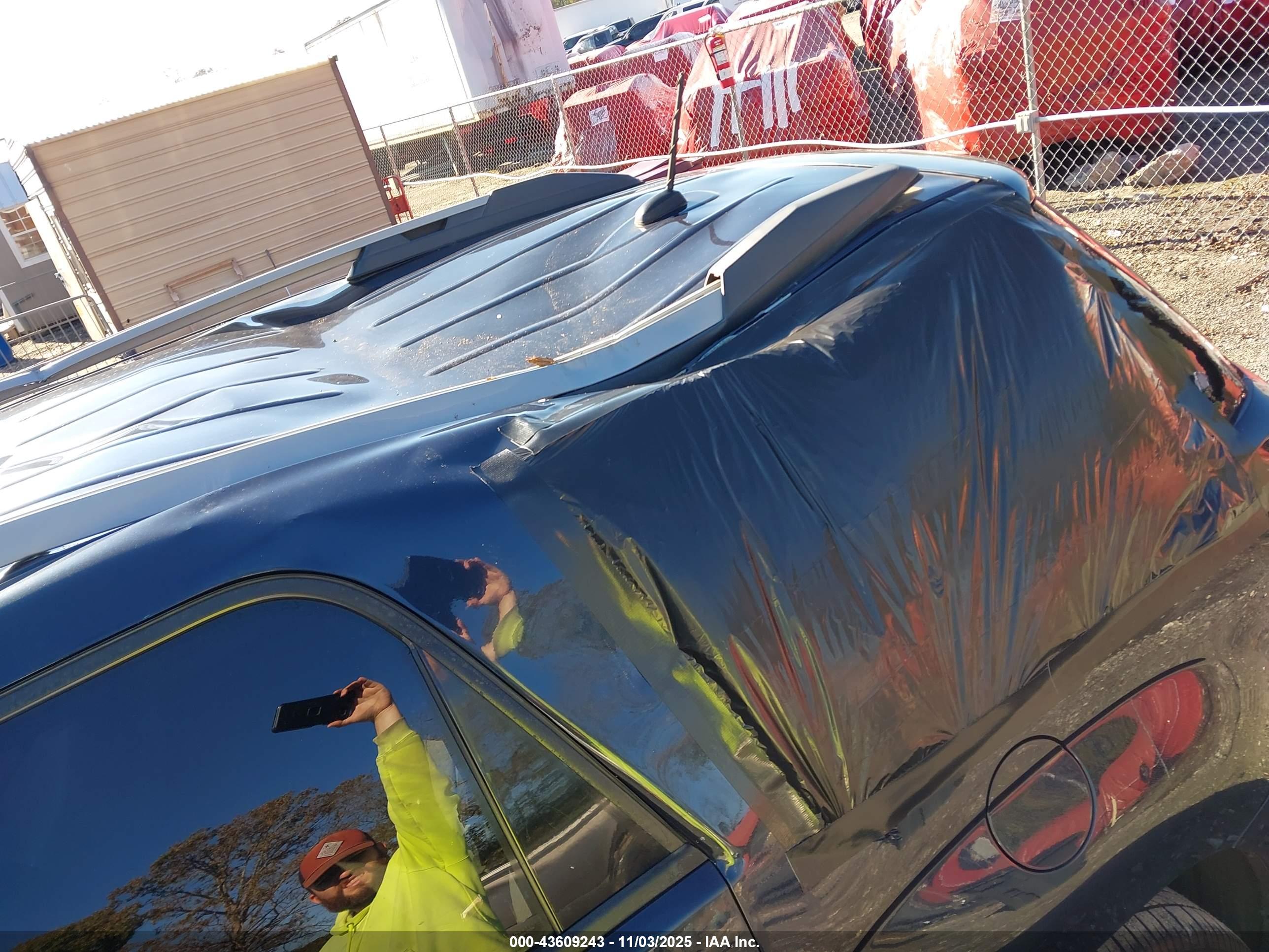 GMC ACADIA image 6