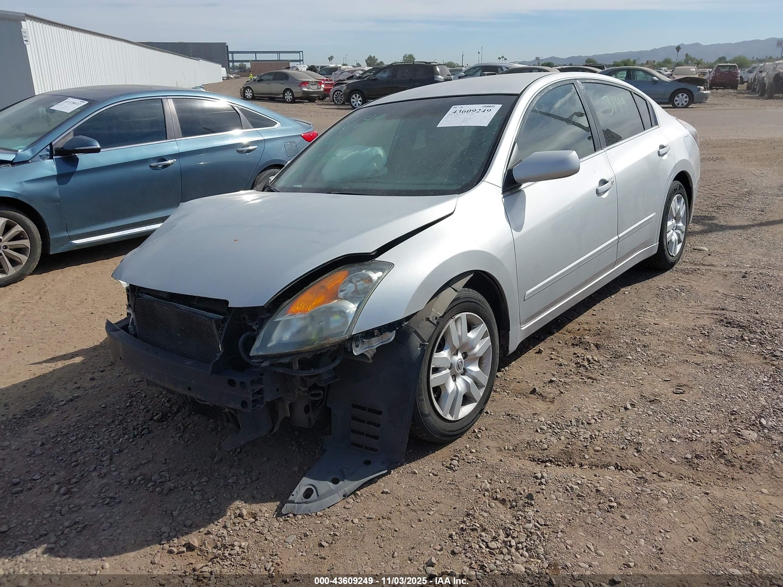 NISSAN ALTIMA image 2